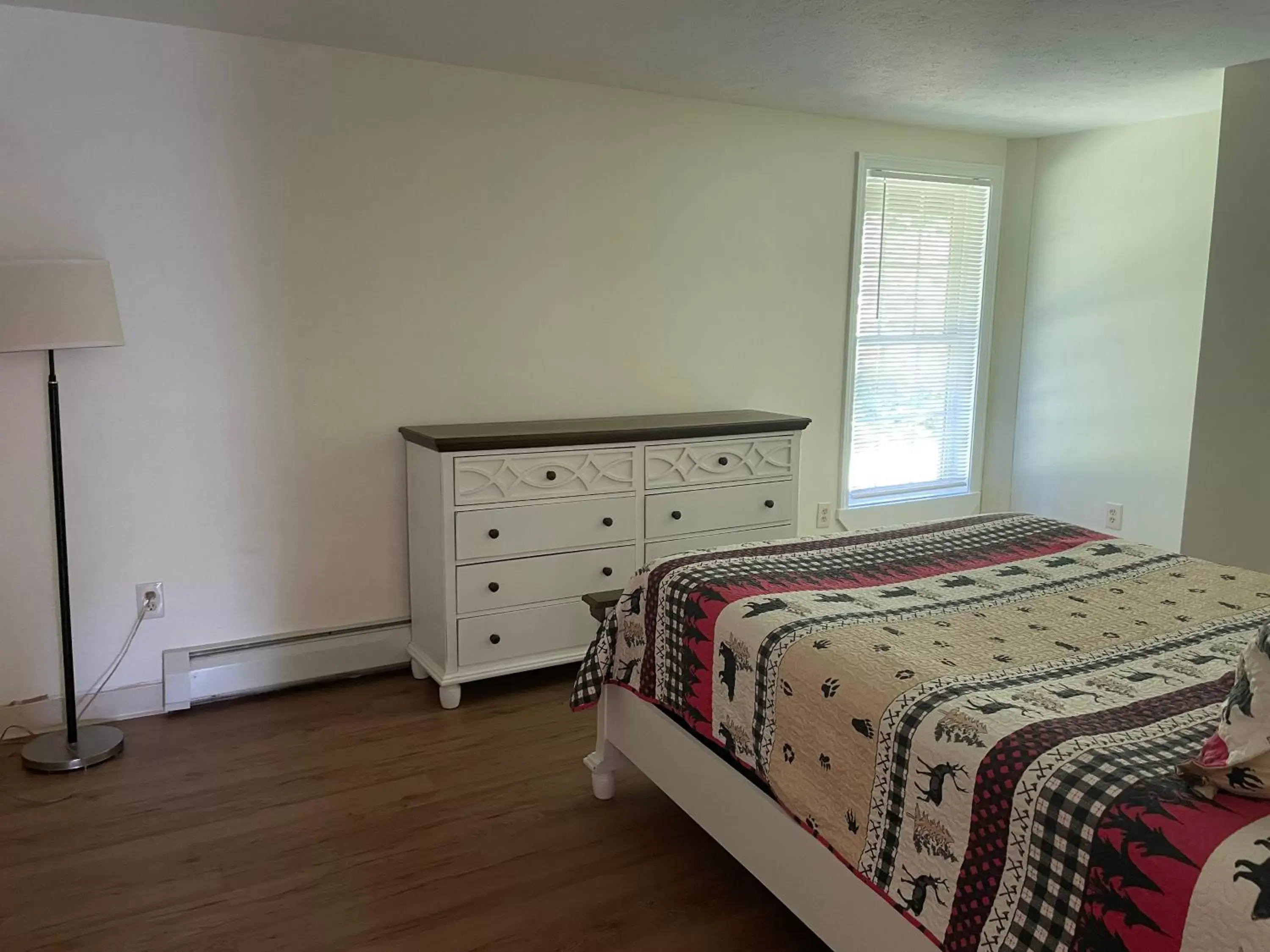 Bed in Seabreeze Motel Bed in Seabreeze Motel