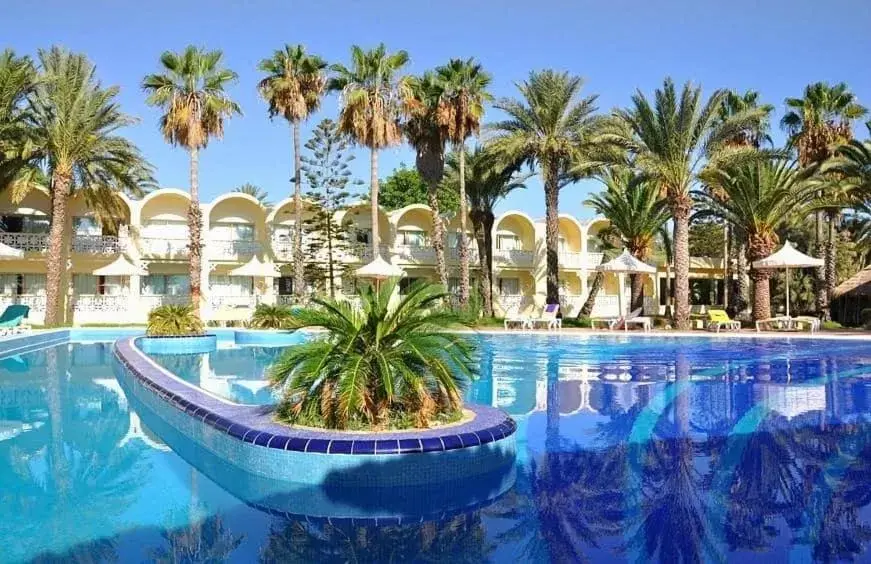 Swimming Pool in Hotel Marhaba Club
