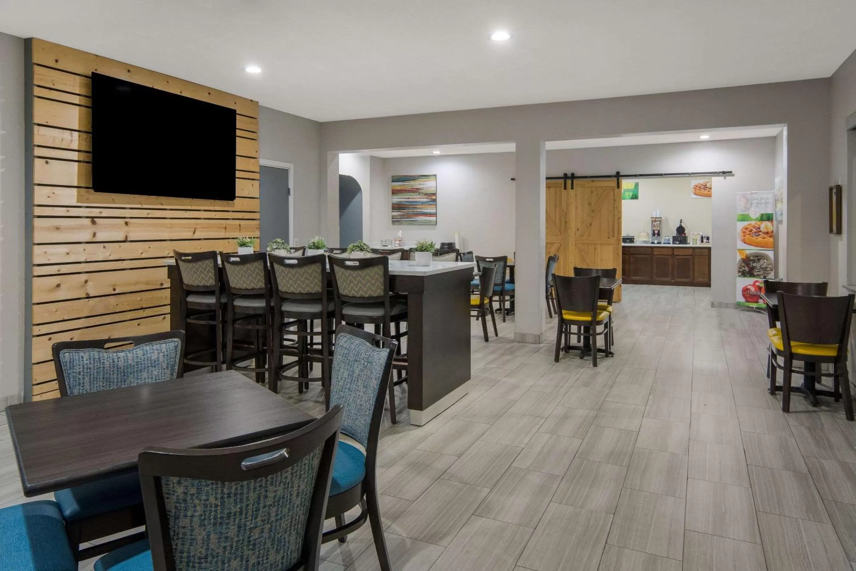 Breakfast in Quality Inn & Suites Roanoke - Fort Worth North