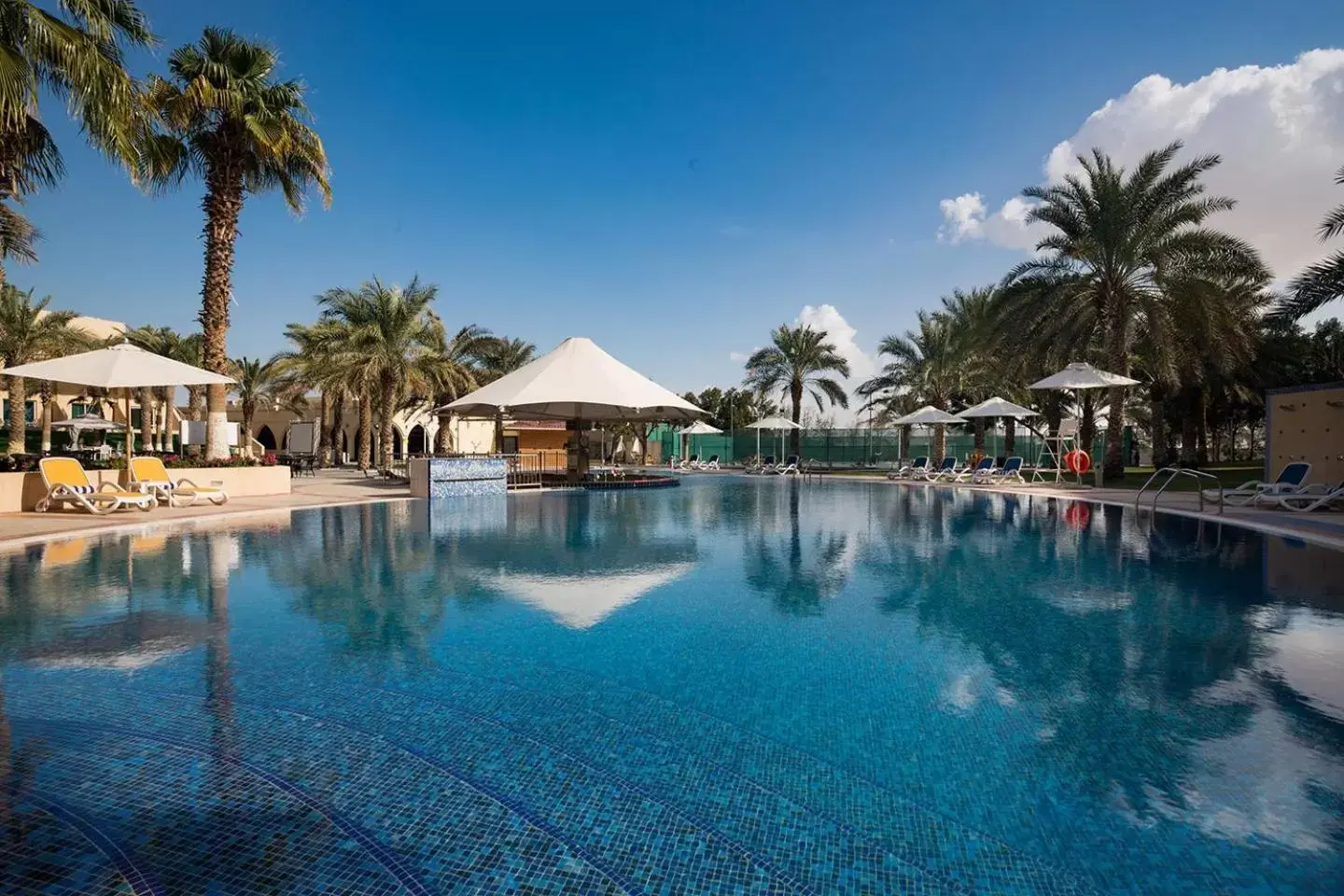 Swimming Pool in Millennium Central Al Mafraq