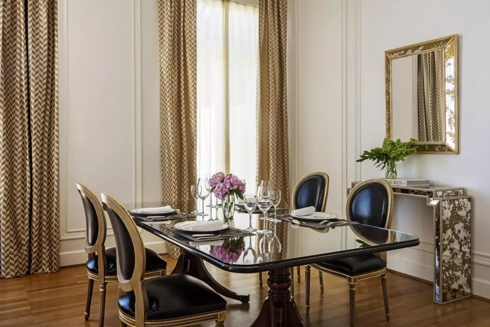 Dining area in Alvear Palace Hotel - Leading Hotels of the World