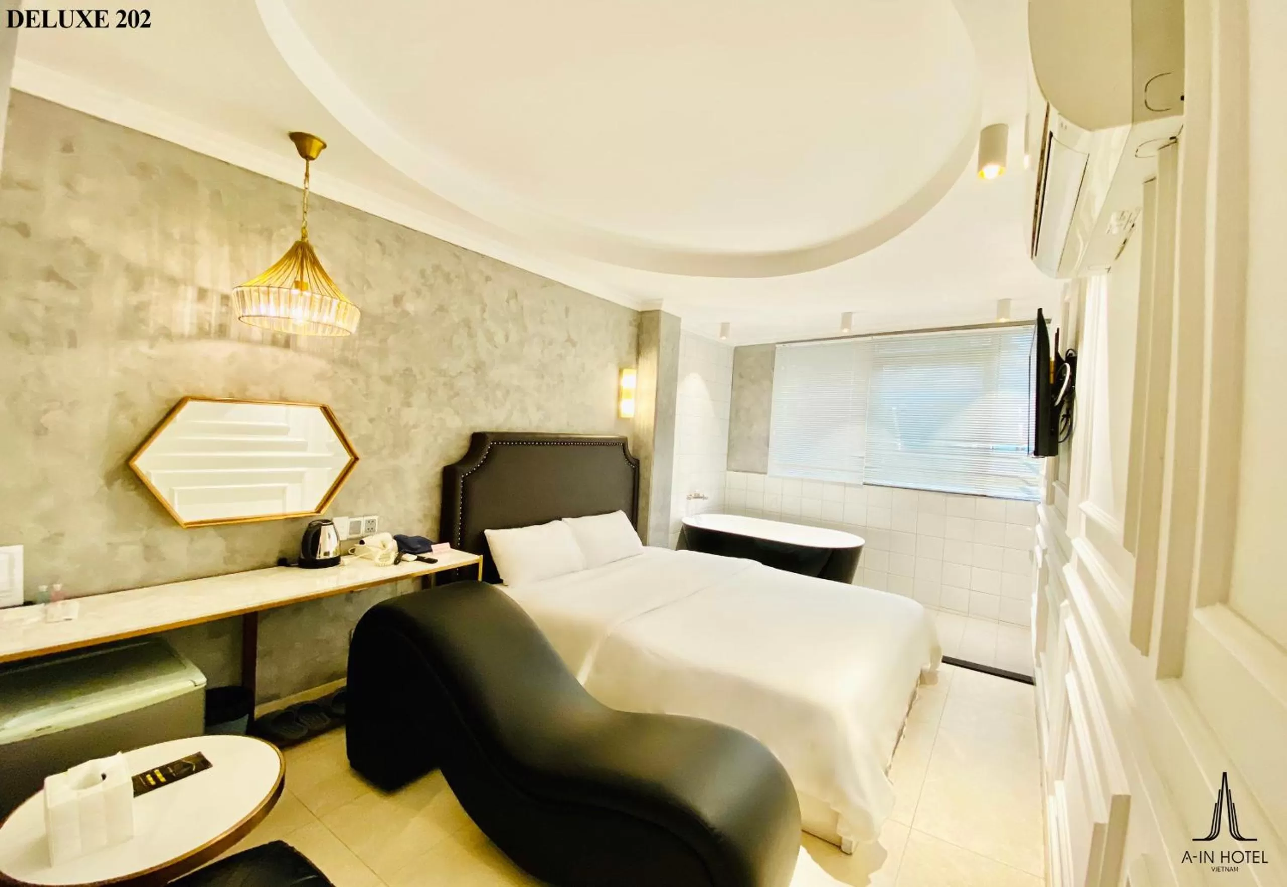 Bedroom, Bed in A In Hotel Del Luna