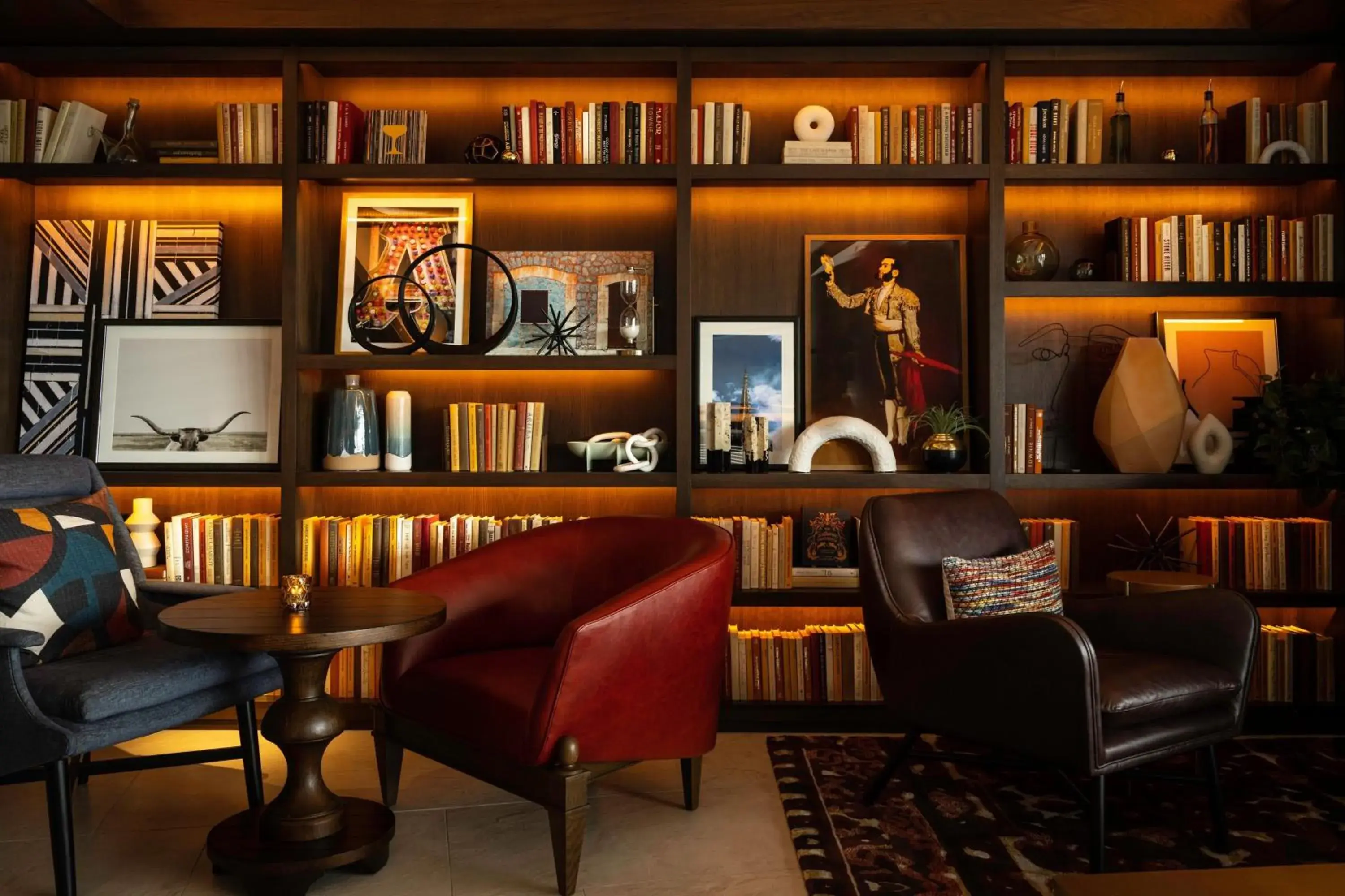 Lounge or bar in The Otis Hotel Austin, Autograph Collection