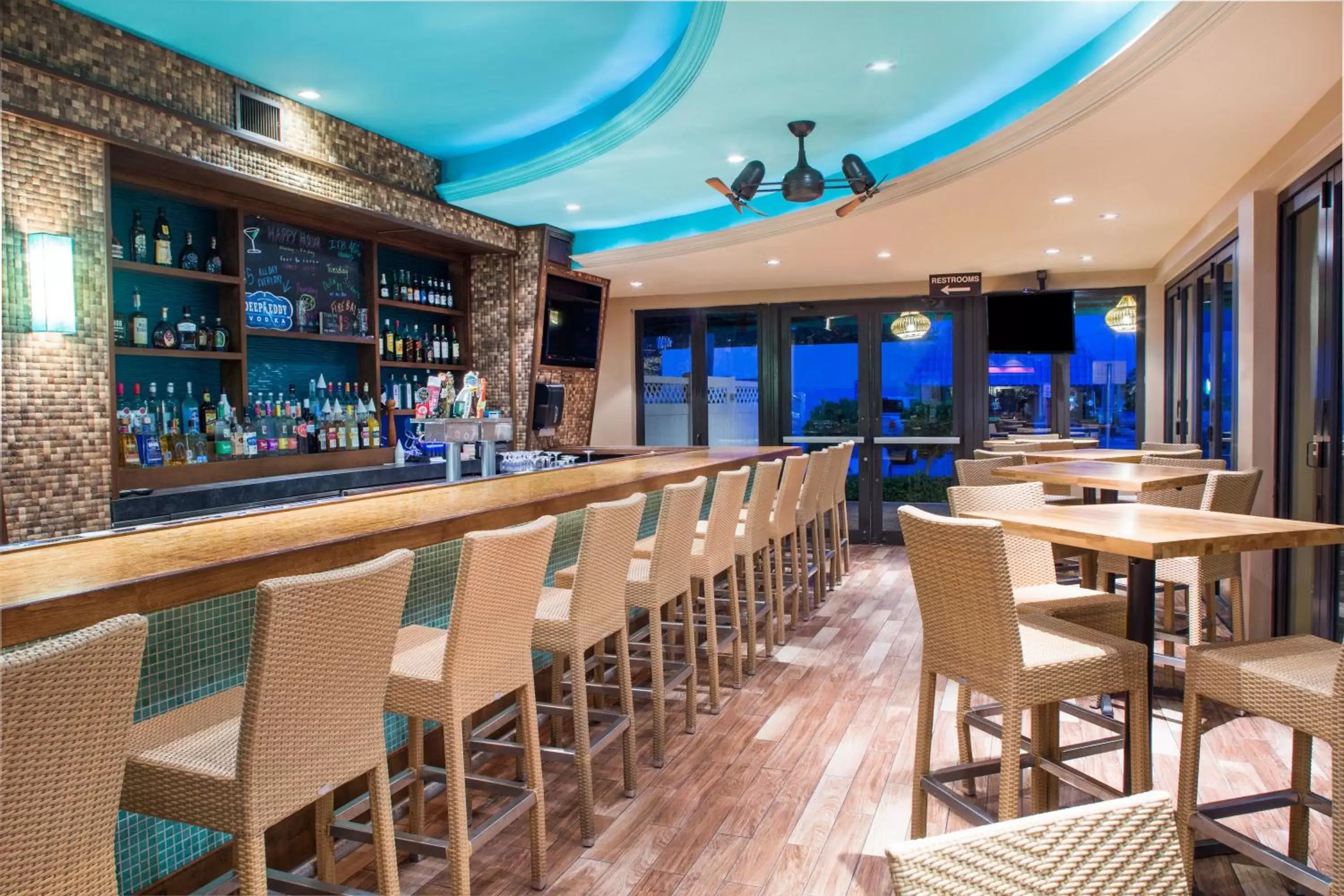 Lounge/Bar in Wyndham Deerfield Beach Resort