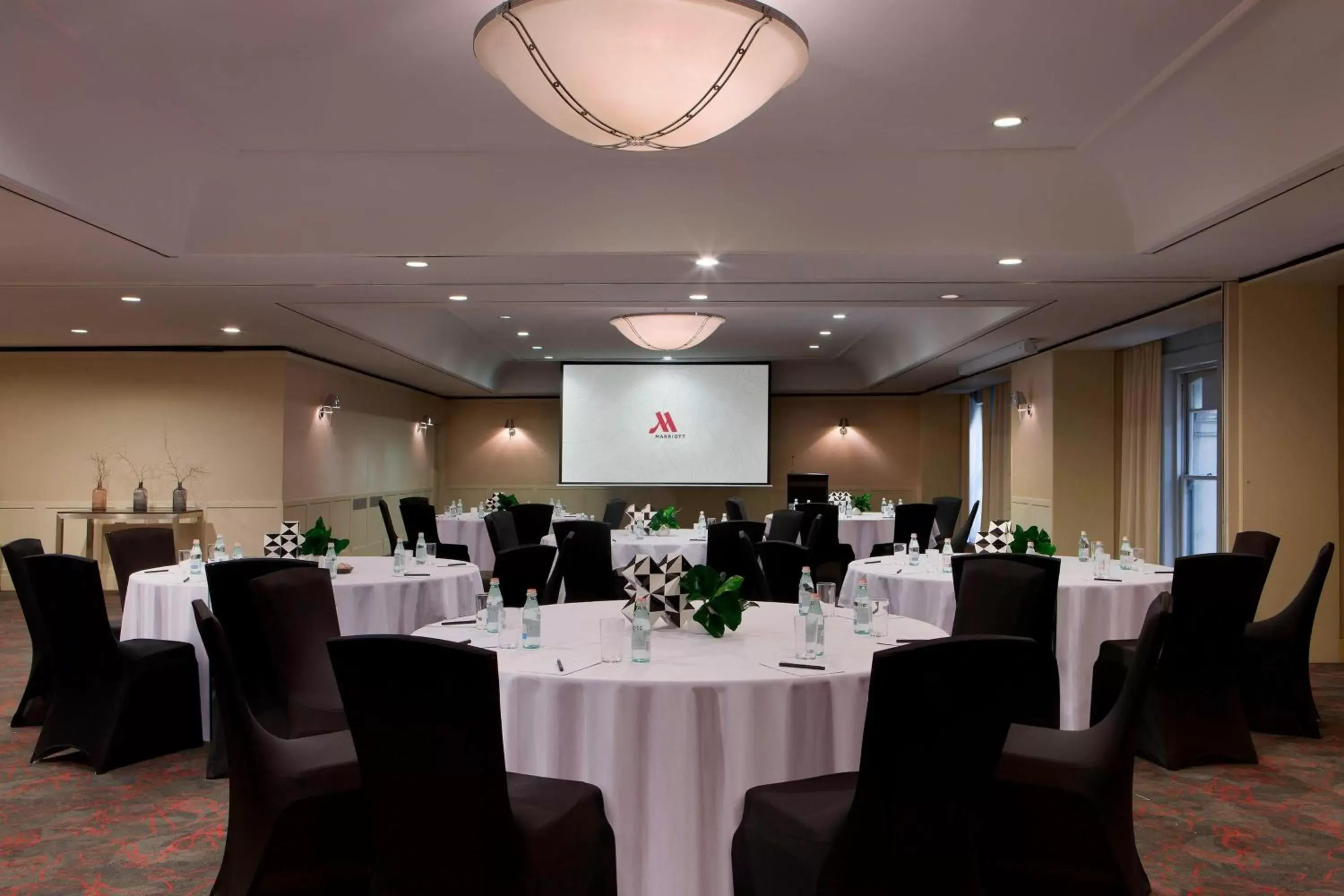 Meeting/conference room in Sydney Harbour Marriott Hotel at Circular Quay