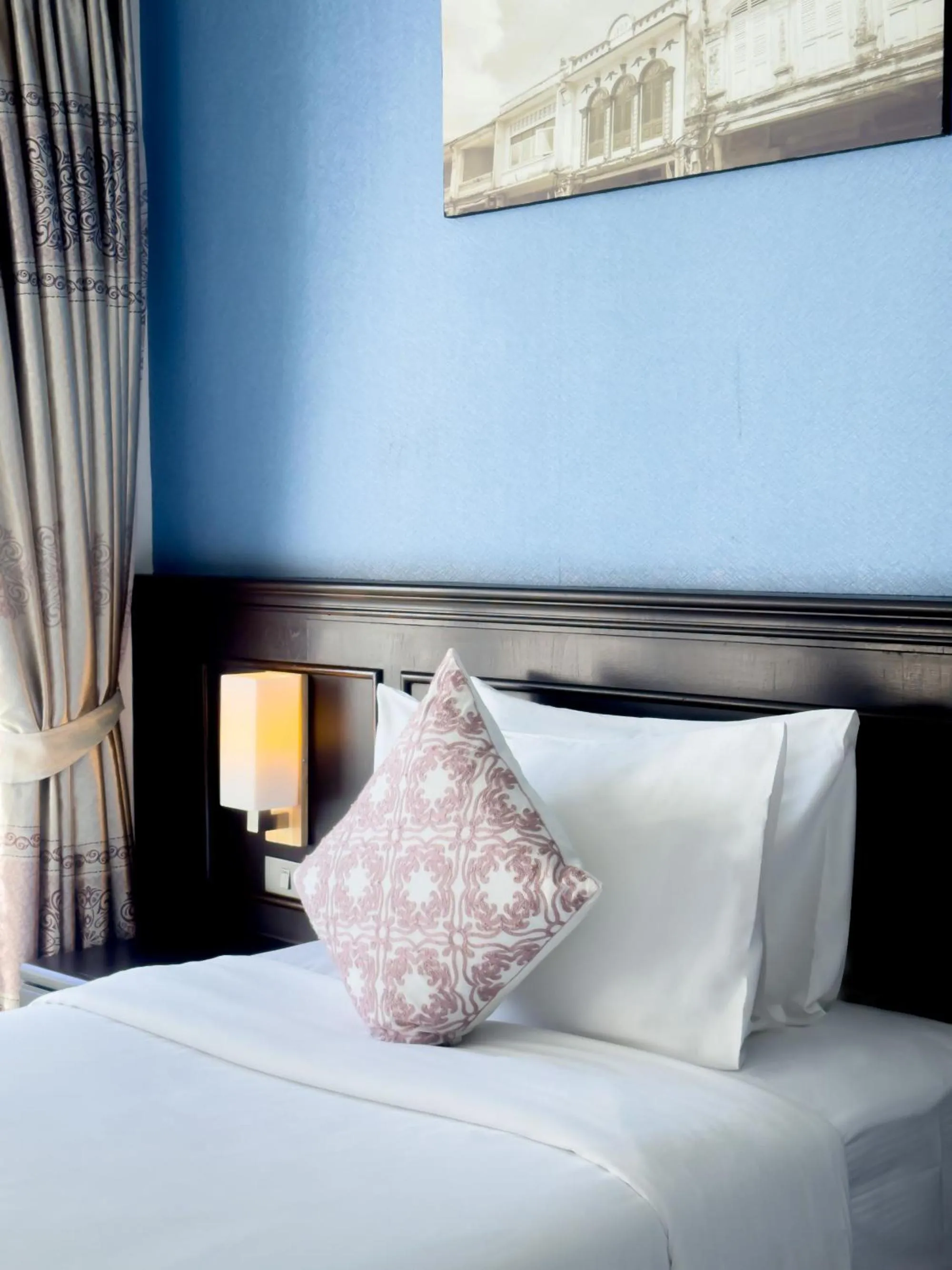 Bed in Grand Supicha City Hotel