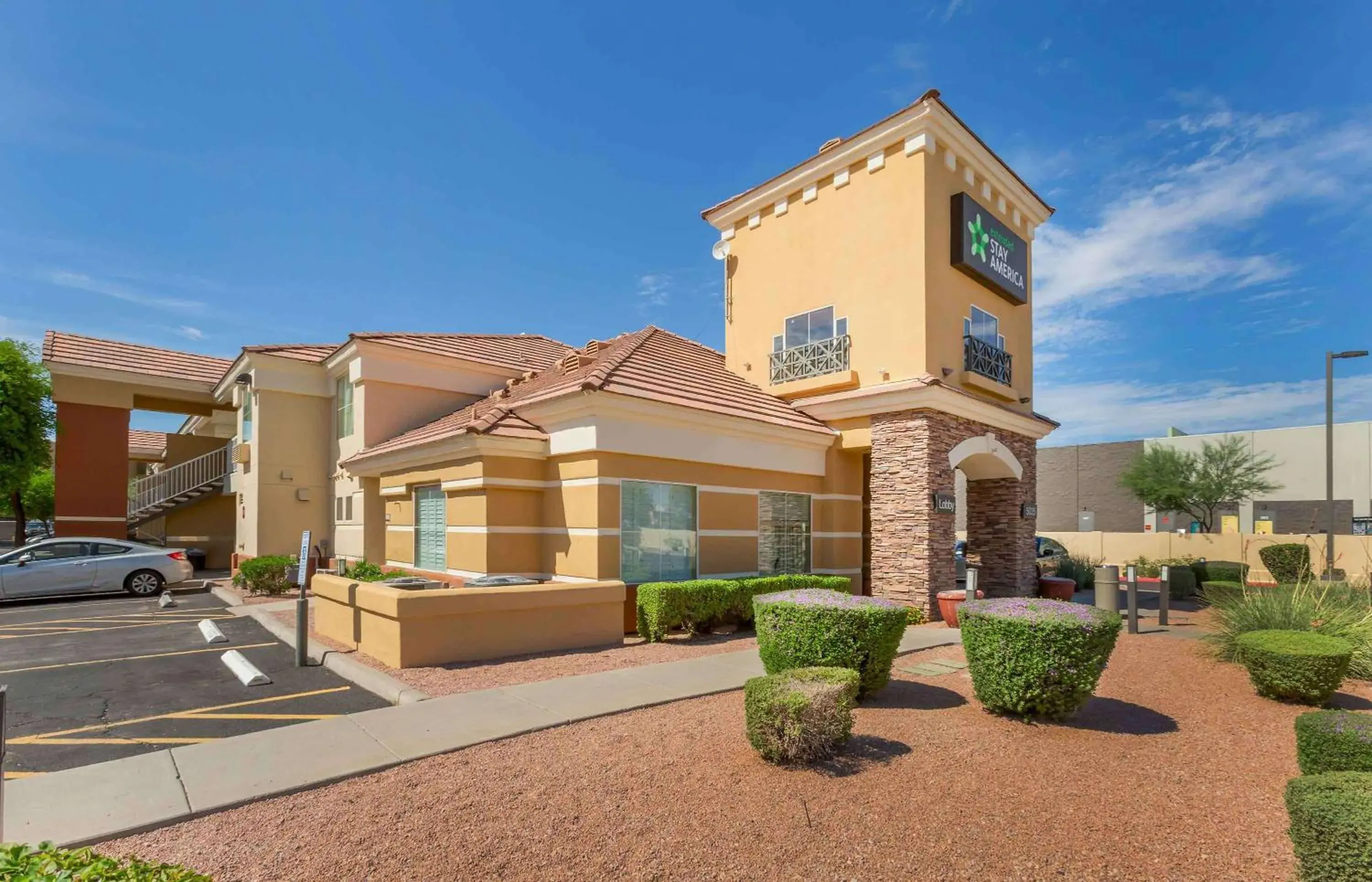 Property Building in Extended Stay America Suites - Phoenix - Chandler - E Chandler Blvd