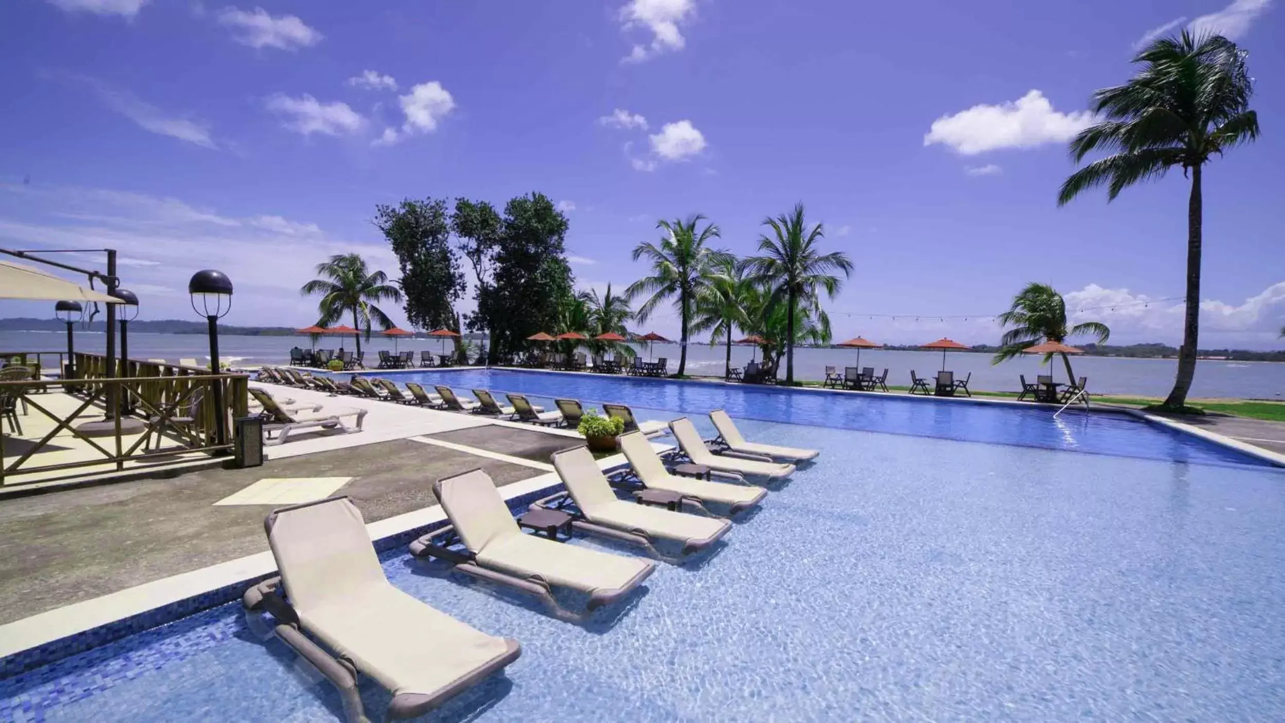 Swimming Pool in Playa Tortuga Hotel and Beach Resort