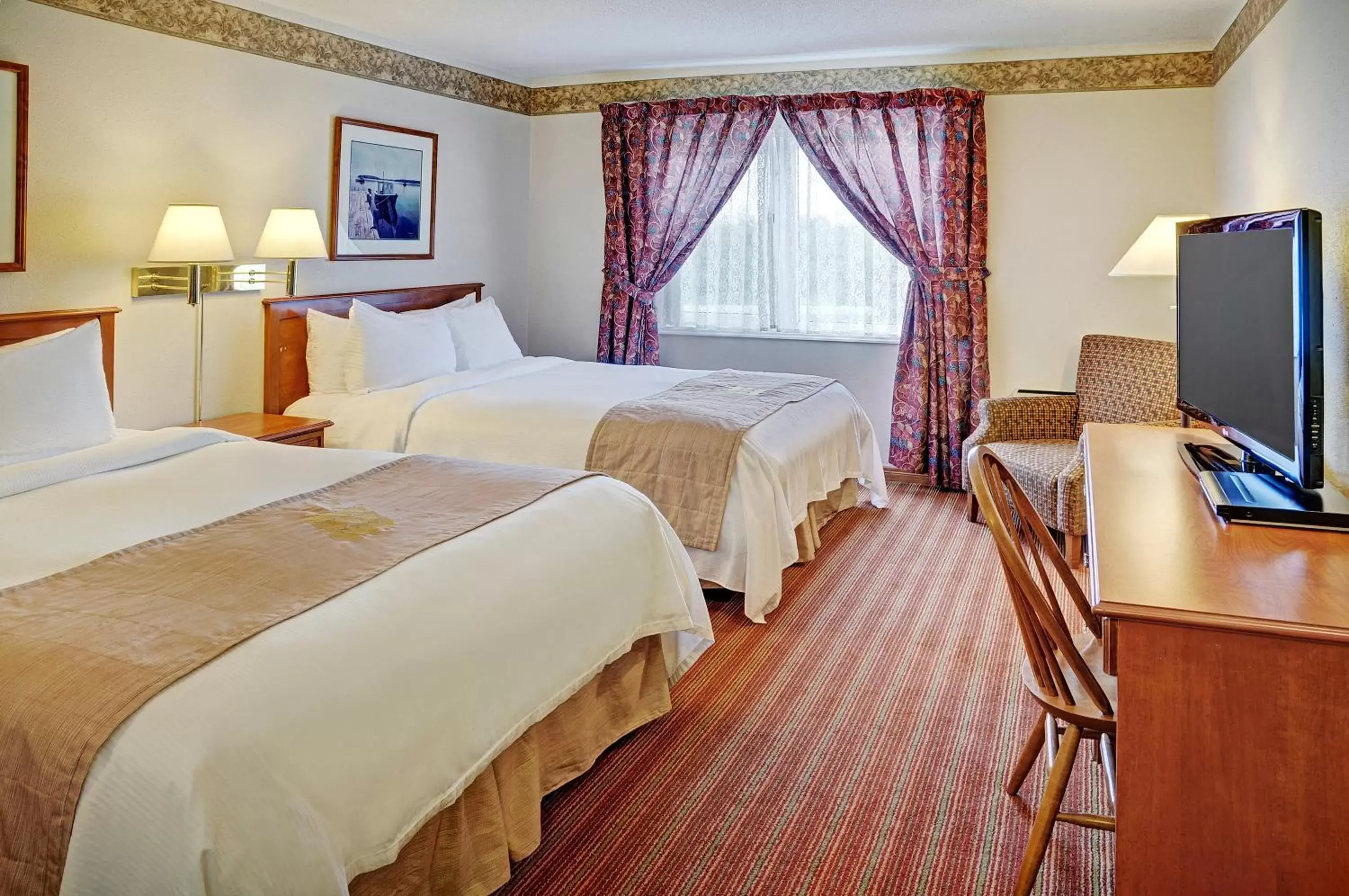 Photo of the whole room, Bed in Coastal Inn Halifax - Bayers Lake