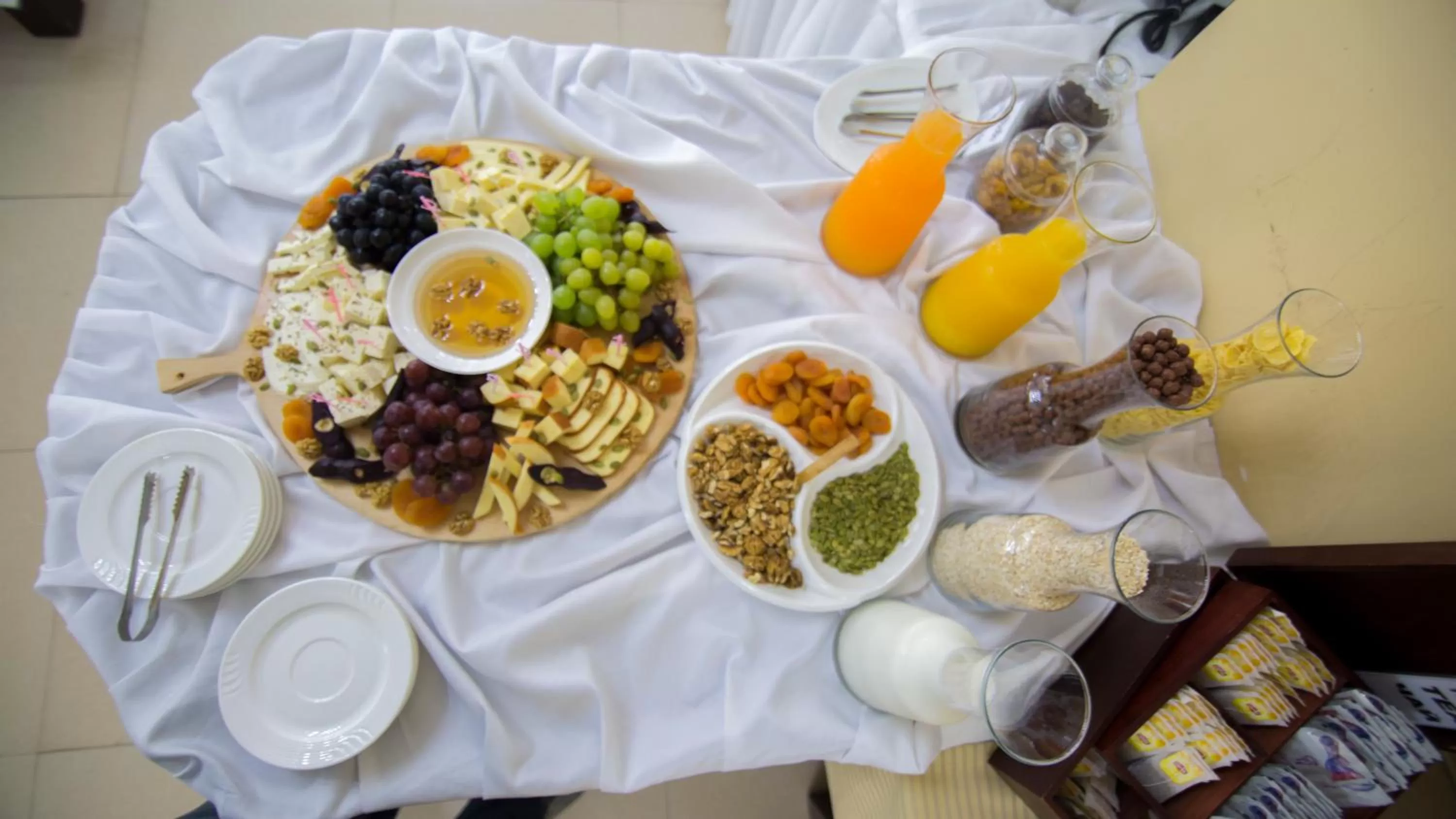 Continental breakfast in Hotel Aisi