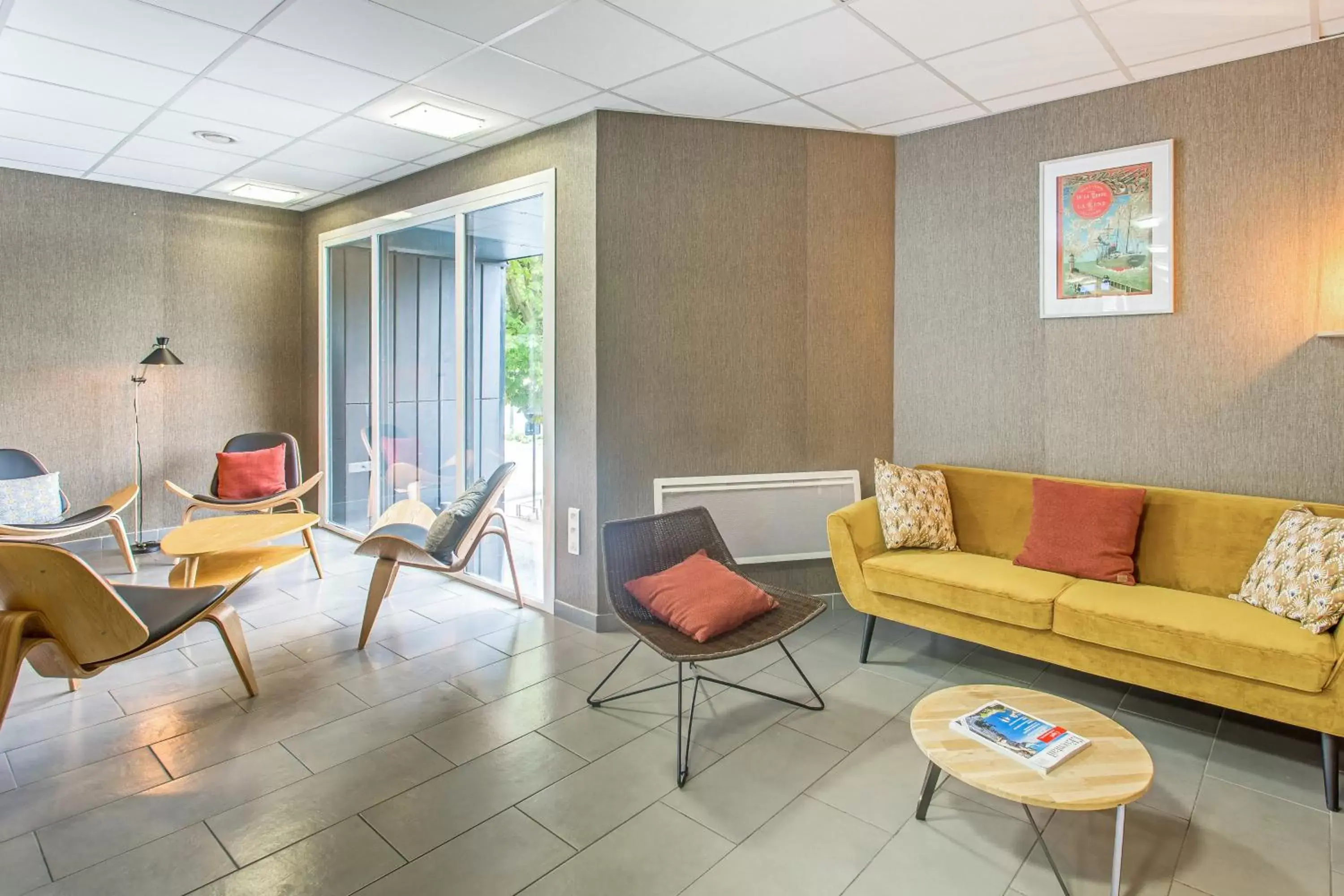 Lobby or reception, Seating Area in Appart'City Confort Amiens Gare