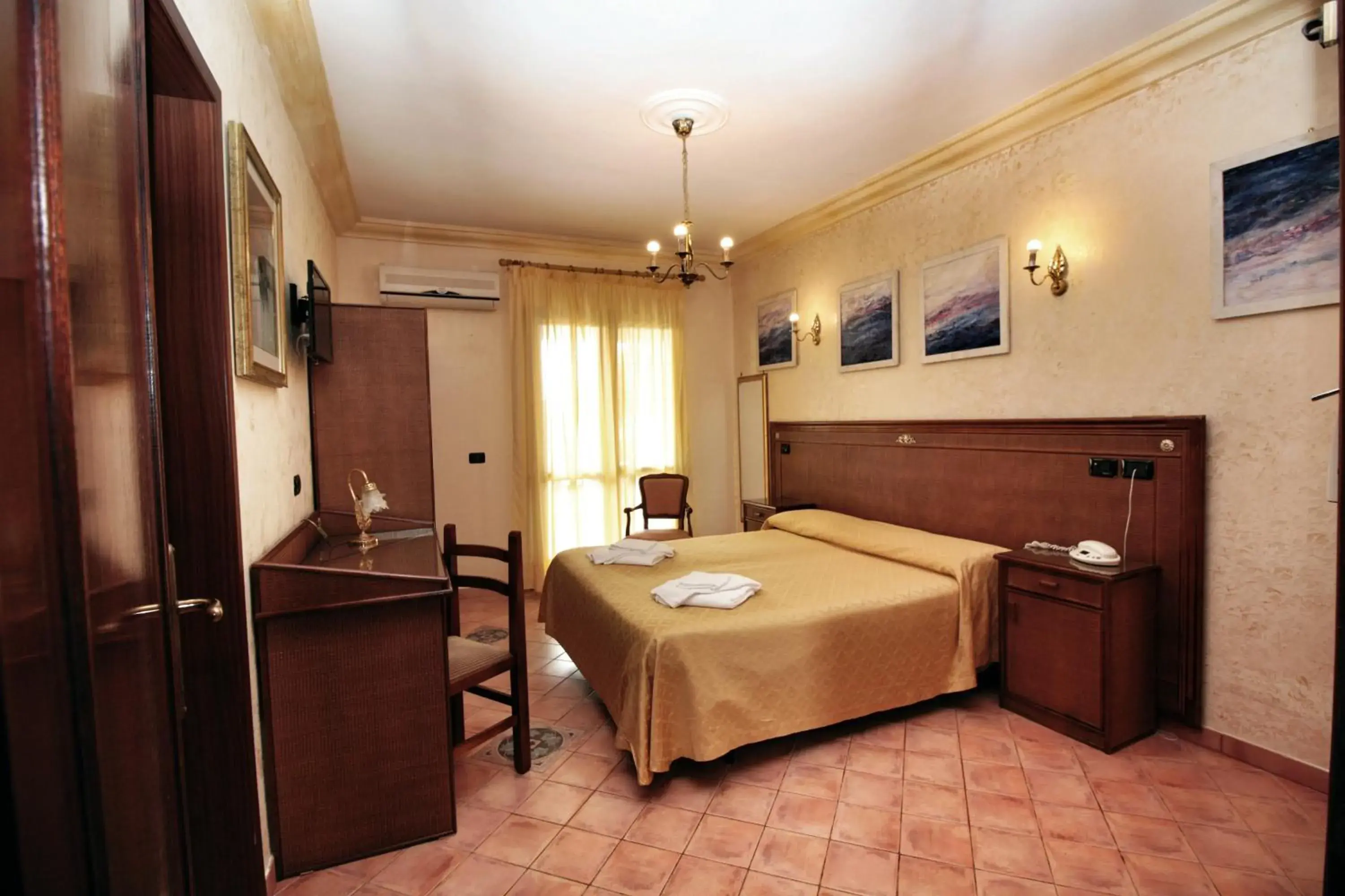 Bed in Triscinamare Hotel Residence Bed in Triscinamare Hotel Residence