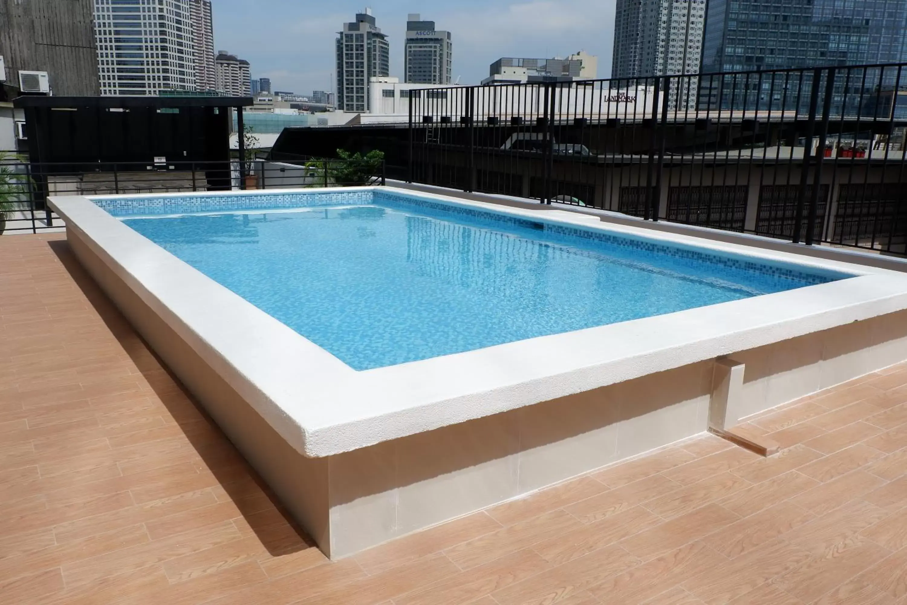 Swimming Pool in The Charter House