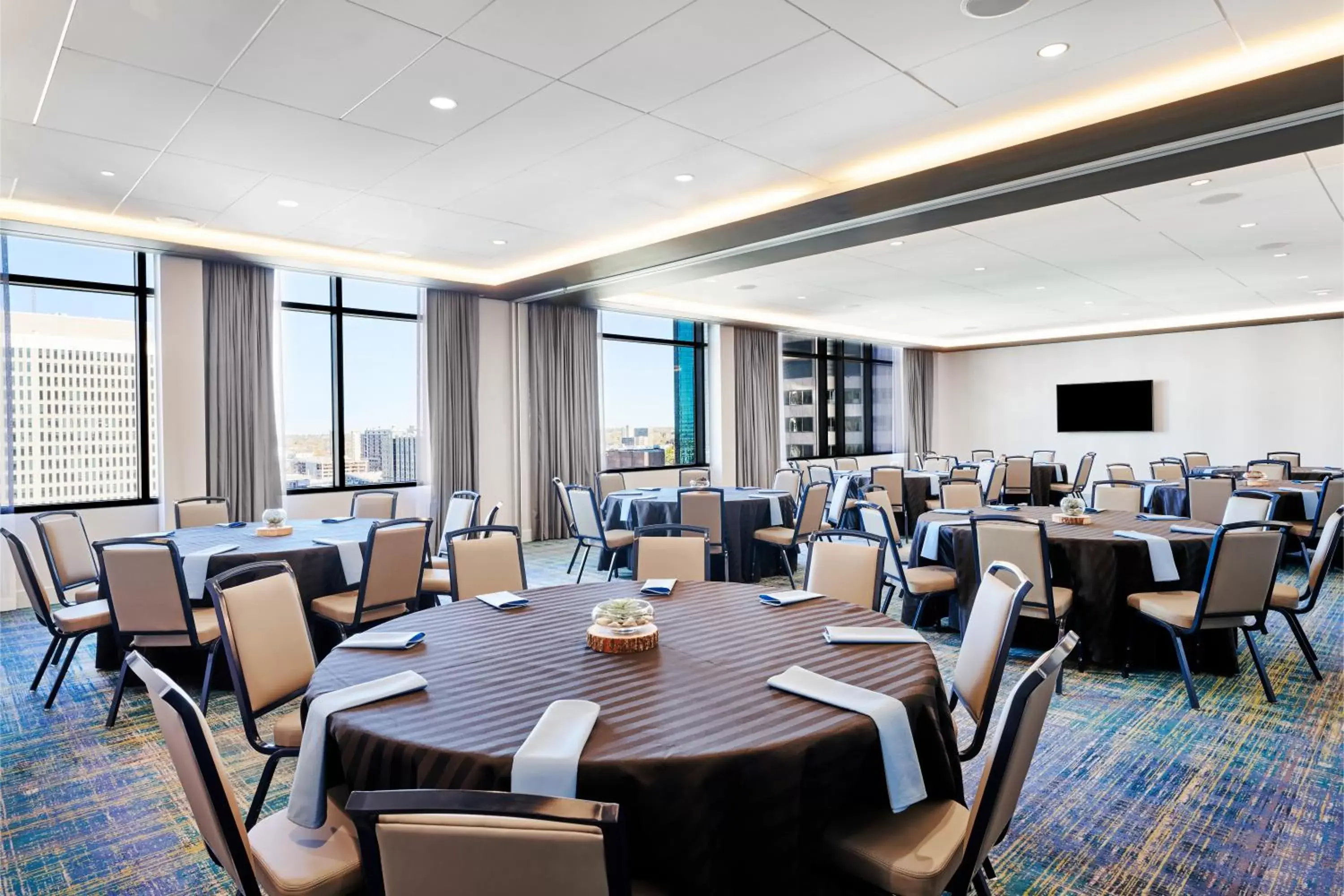 Meeting/conference room, Restaurant/Places to Eat in Hyatt Centric Downtown Denver