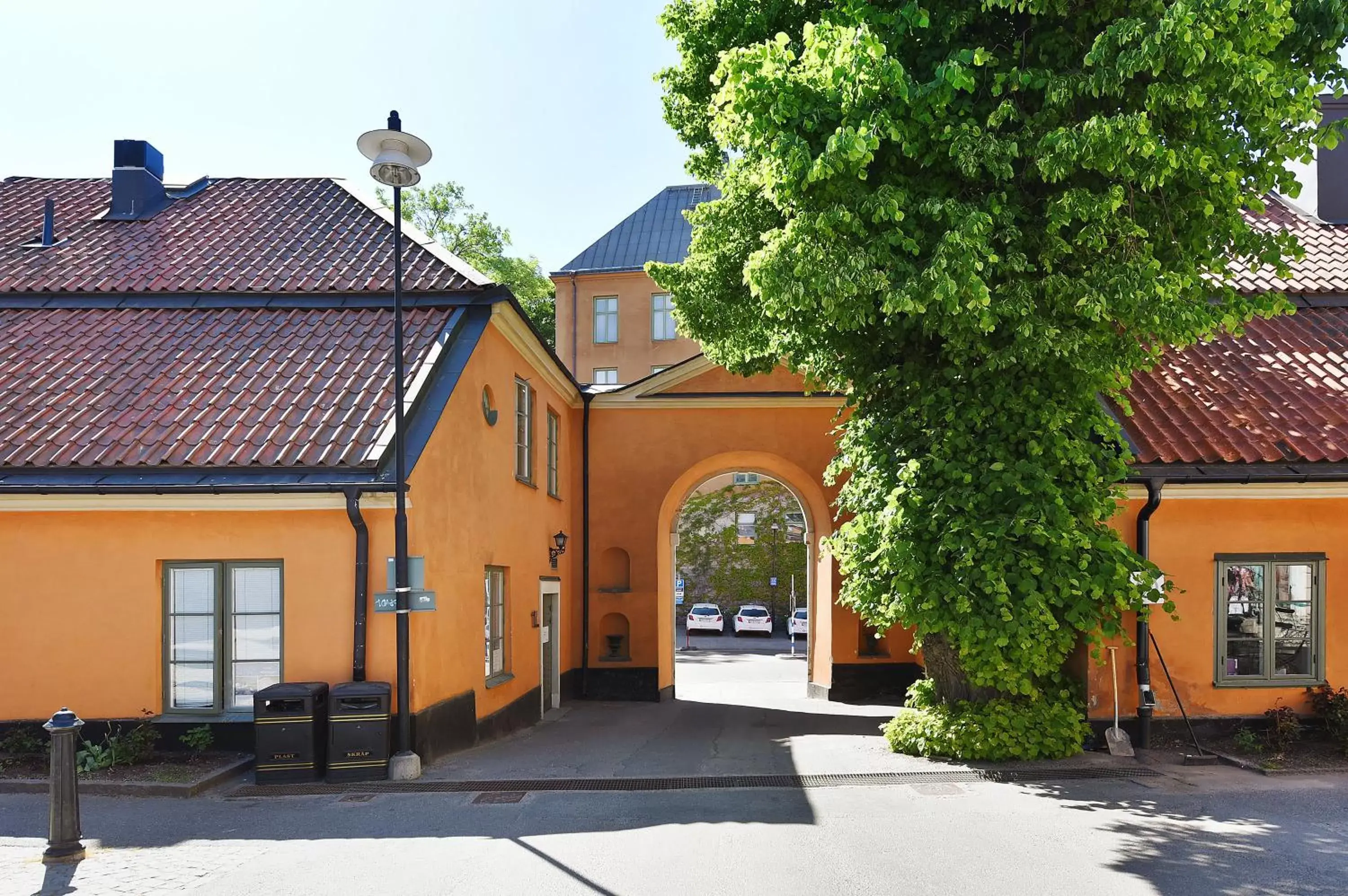 Facade/entrance, Property Building in Ersta Hotell & Konferens