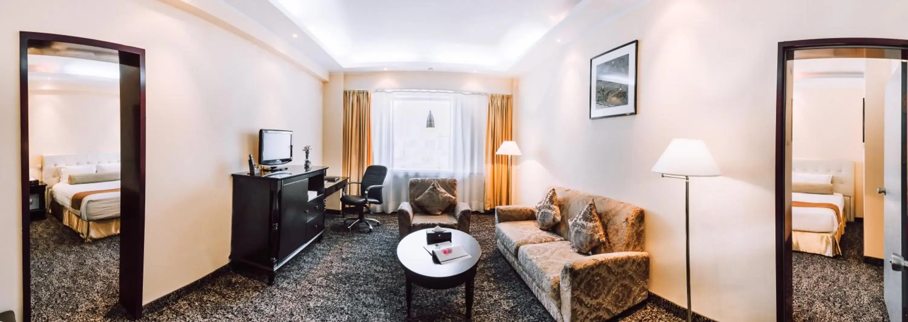 Living room, Seating Area in Chinggis Khaan Hotel