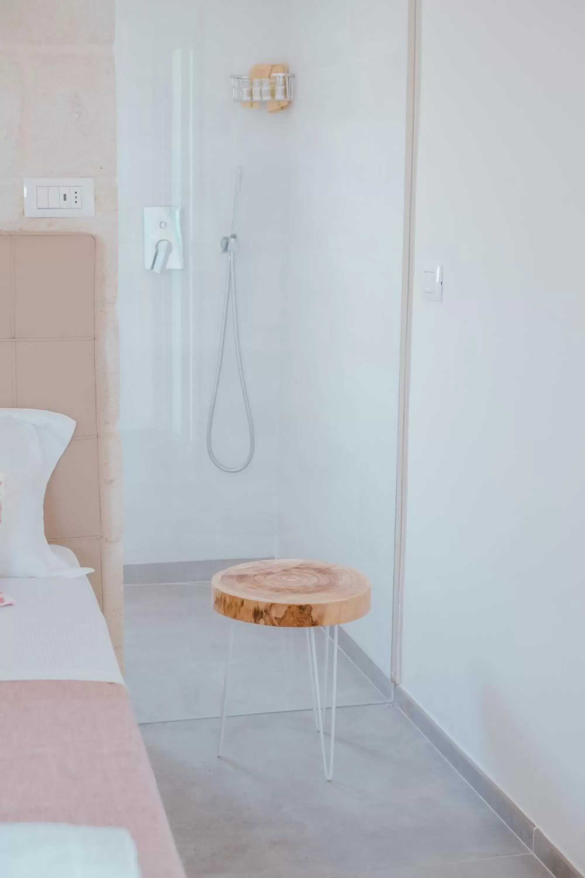 Bathroom in Iconica Luxury Suites