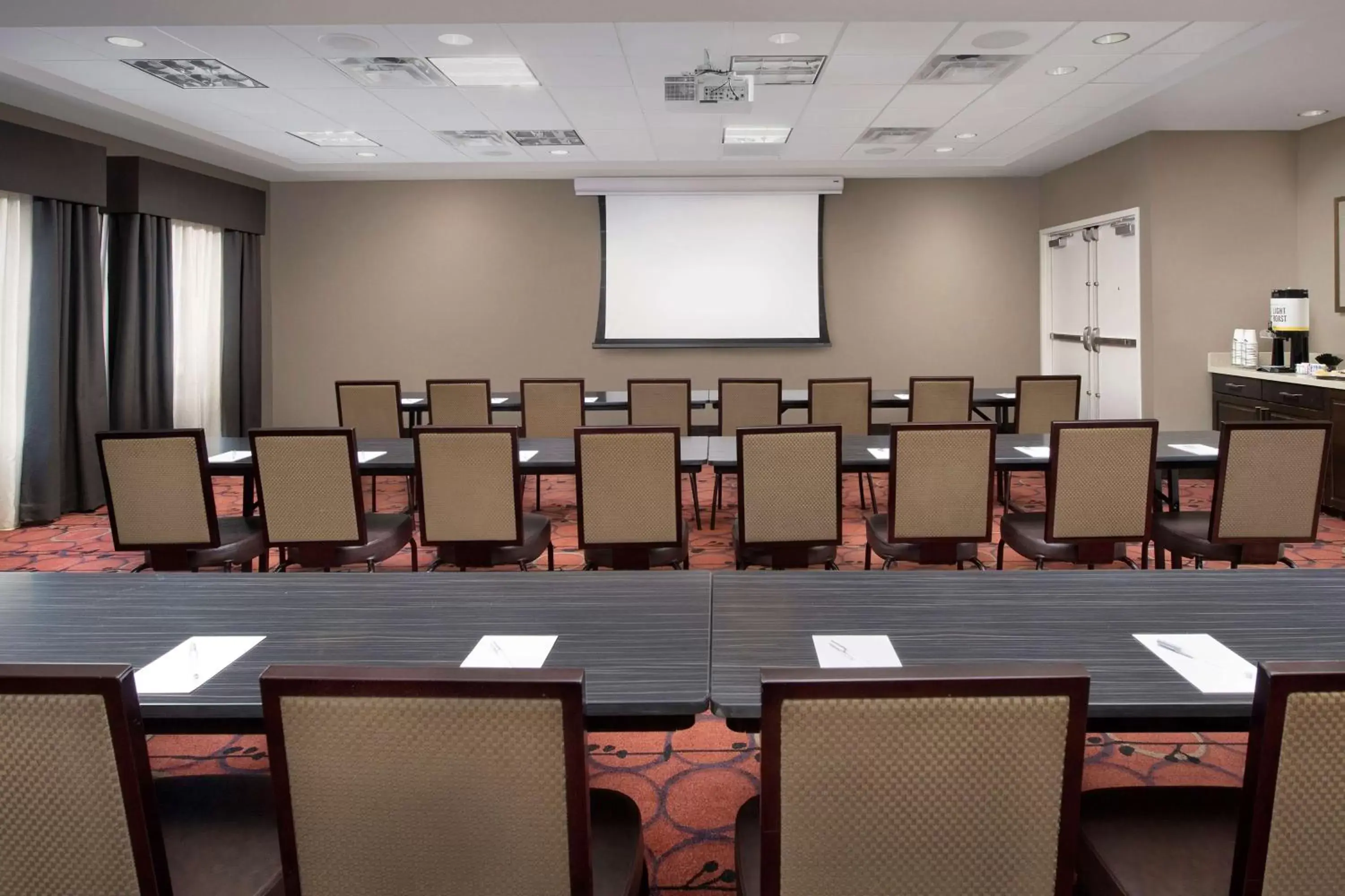 Meeting/conference room in Hampton Inn & Suites Phoenix/Tempe