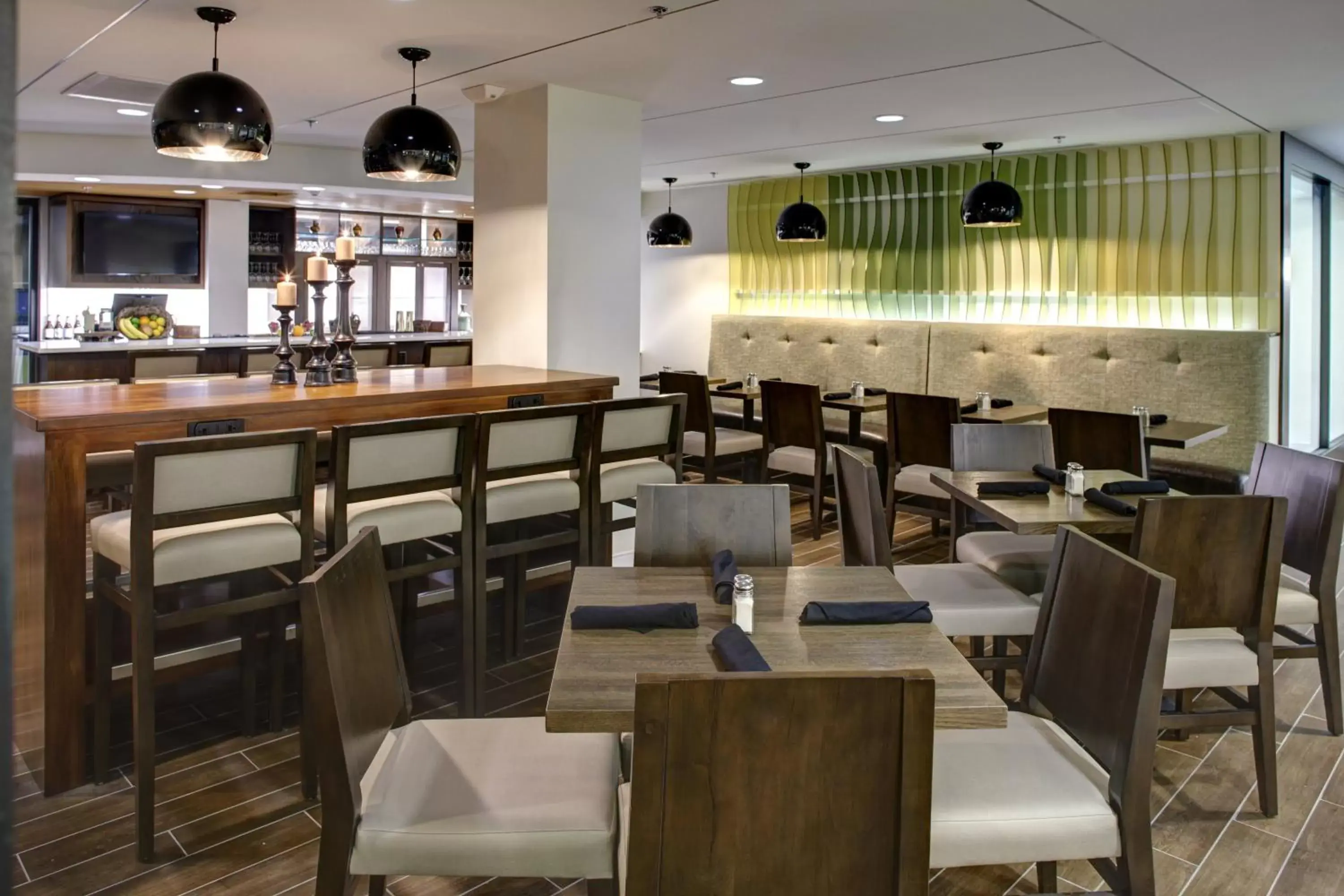 Restaurant/Places to Eat in Holiday Inn Franklin - Cool Springs, an IHG Hotel