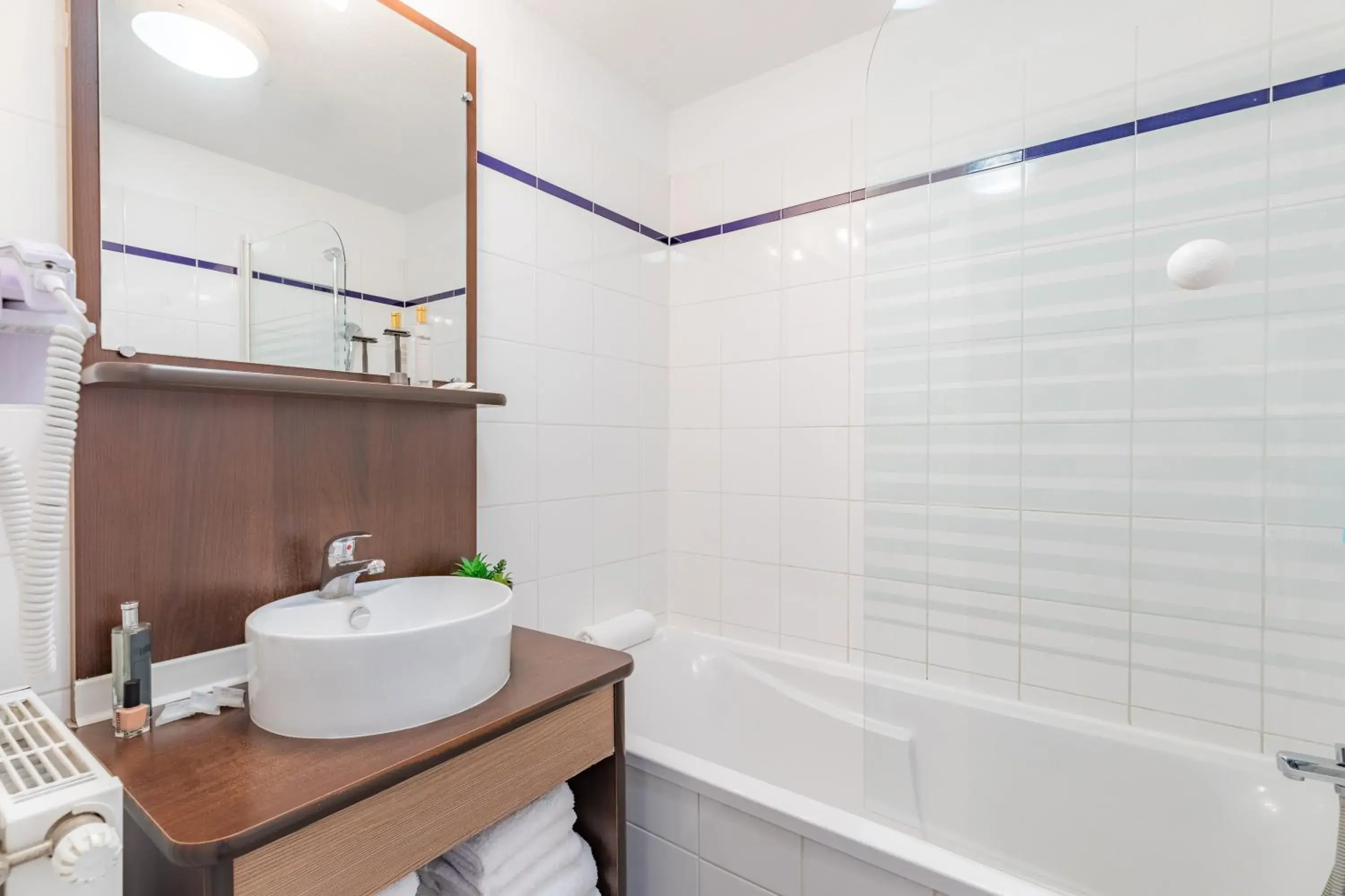 Bathroom in Appart'City Chalon-Sur-Saone