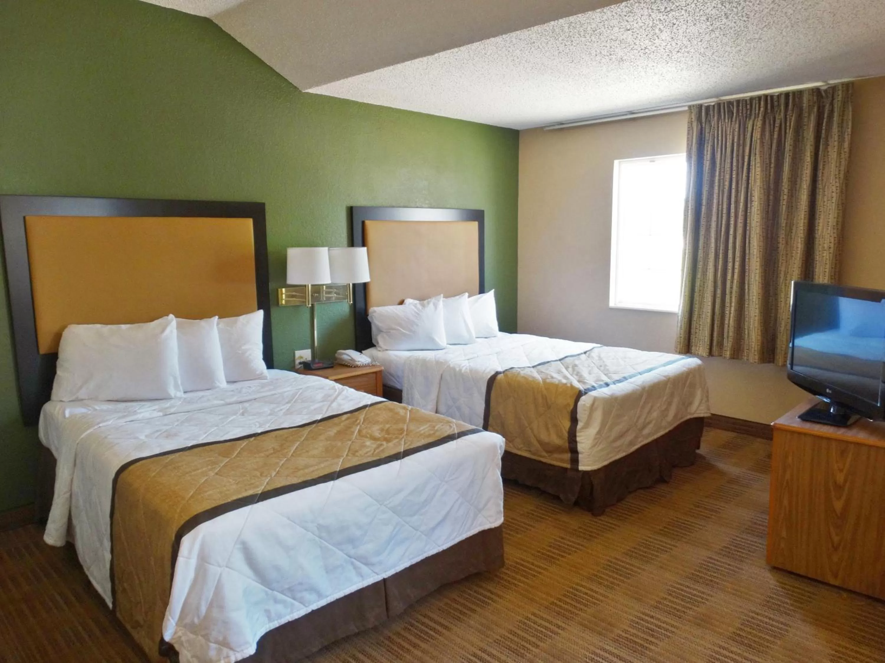 Bed in Extended Stay America Select Suites - Denver - Tech Center South - Greenwood Village