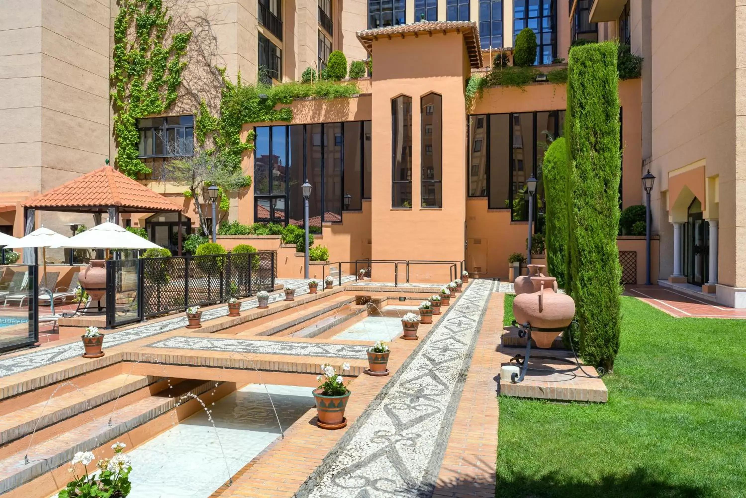 Patio in Hotel Saray