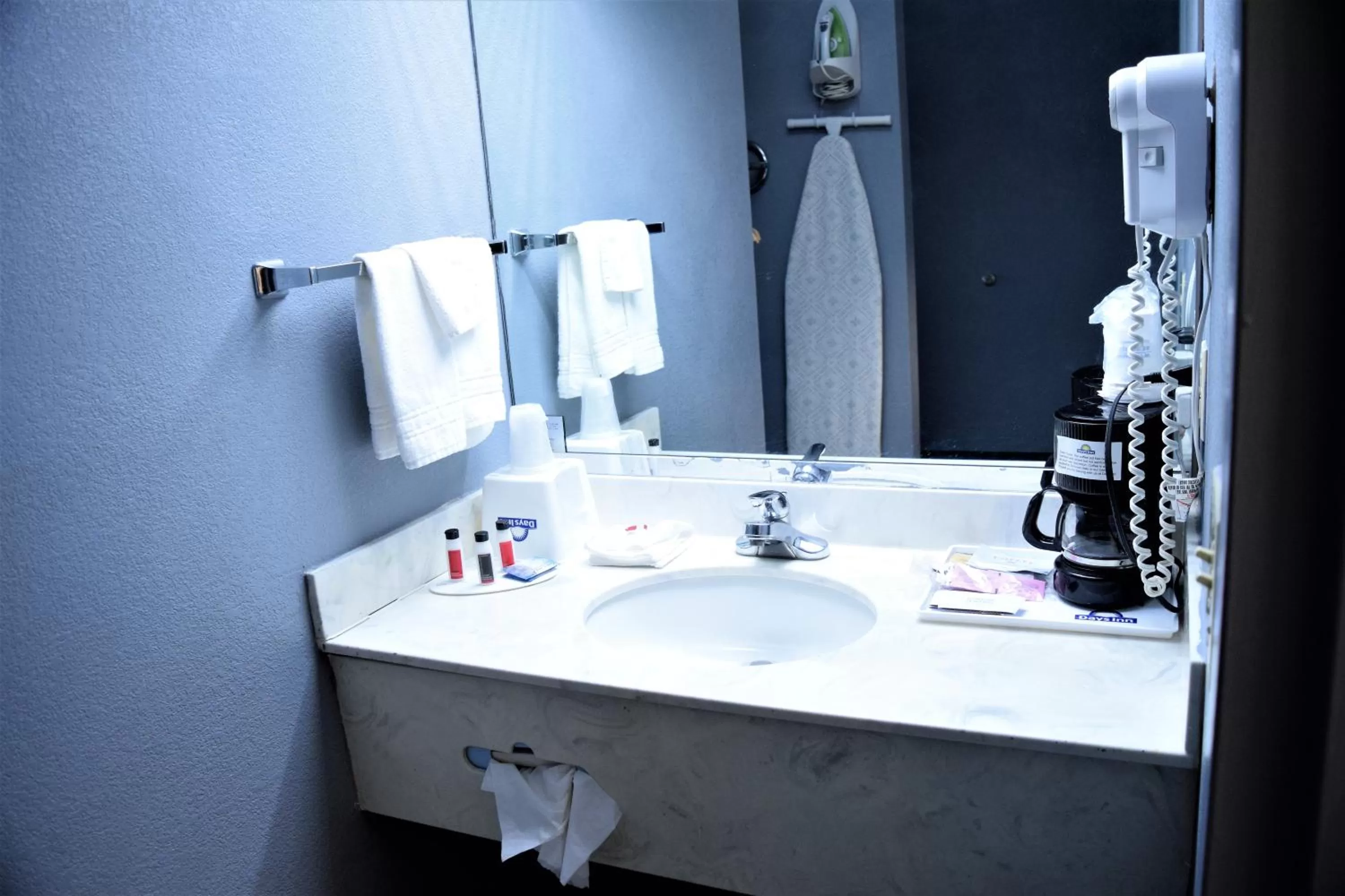 Days Inn by Wyndham Montgomery