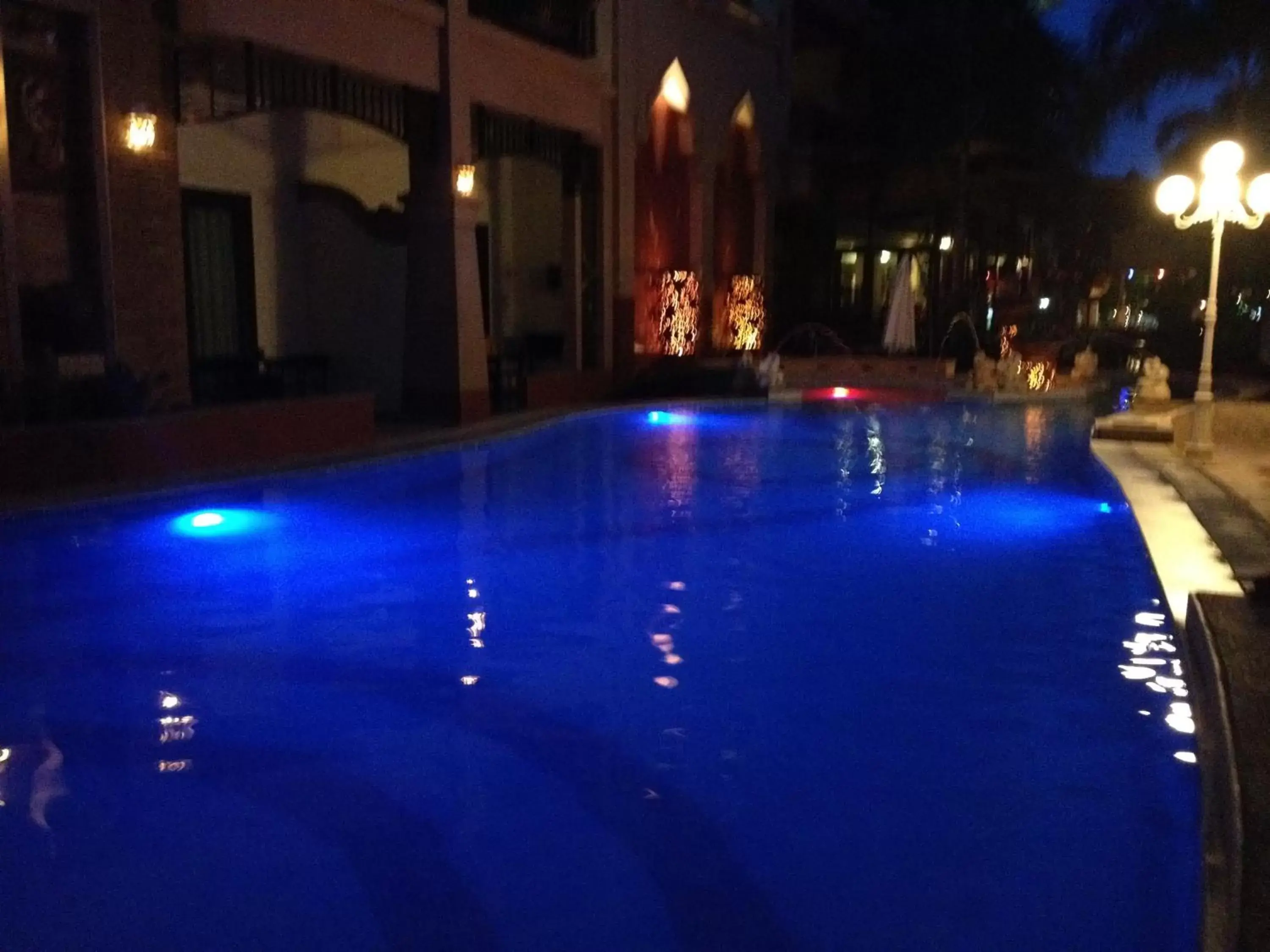 Swimming pool in Wannara Hotel Hua Hin Swimming pool in Wannara Hotel Hua Hin