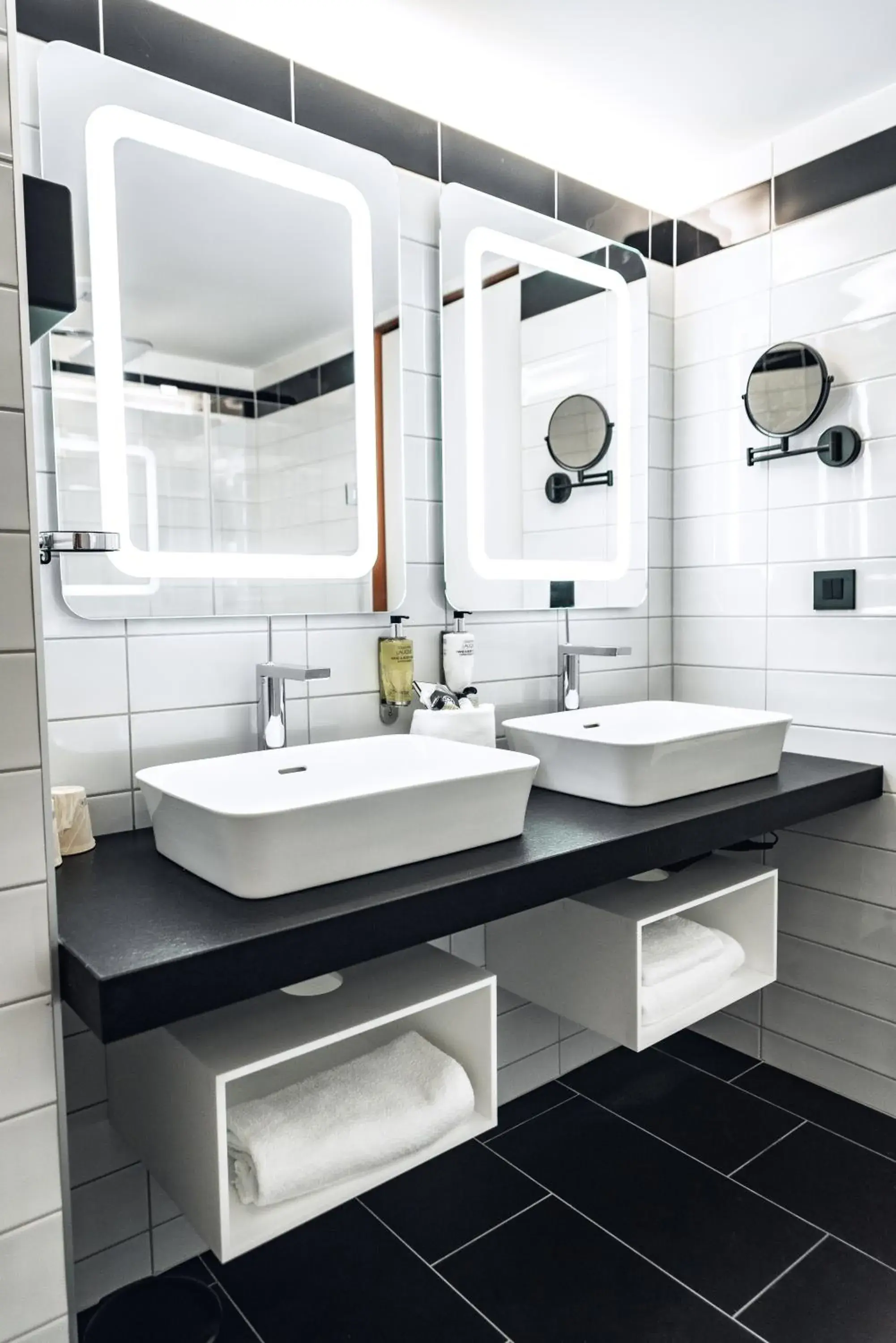 Bathroom in Hotel des Vosges BW Premier Collection