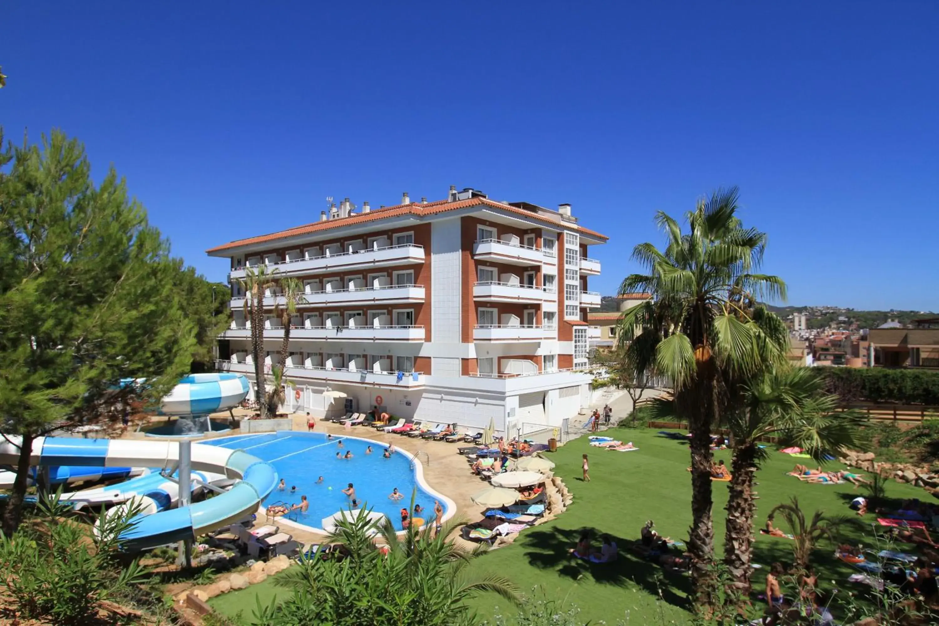 Property building, Pool View in Hotel Gran Garbi Mar & AquasPlash