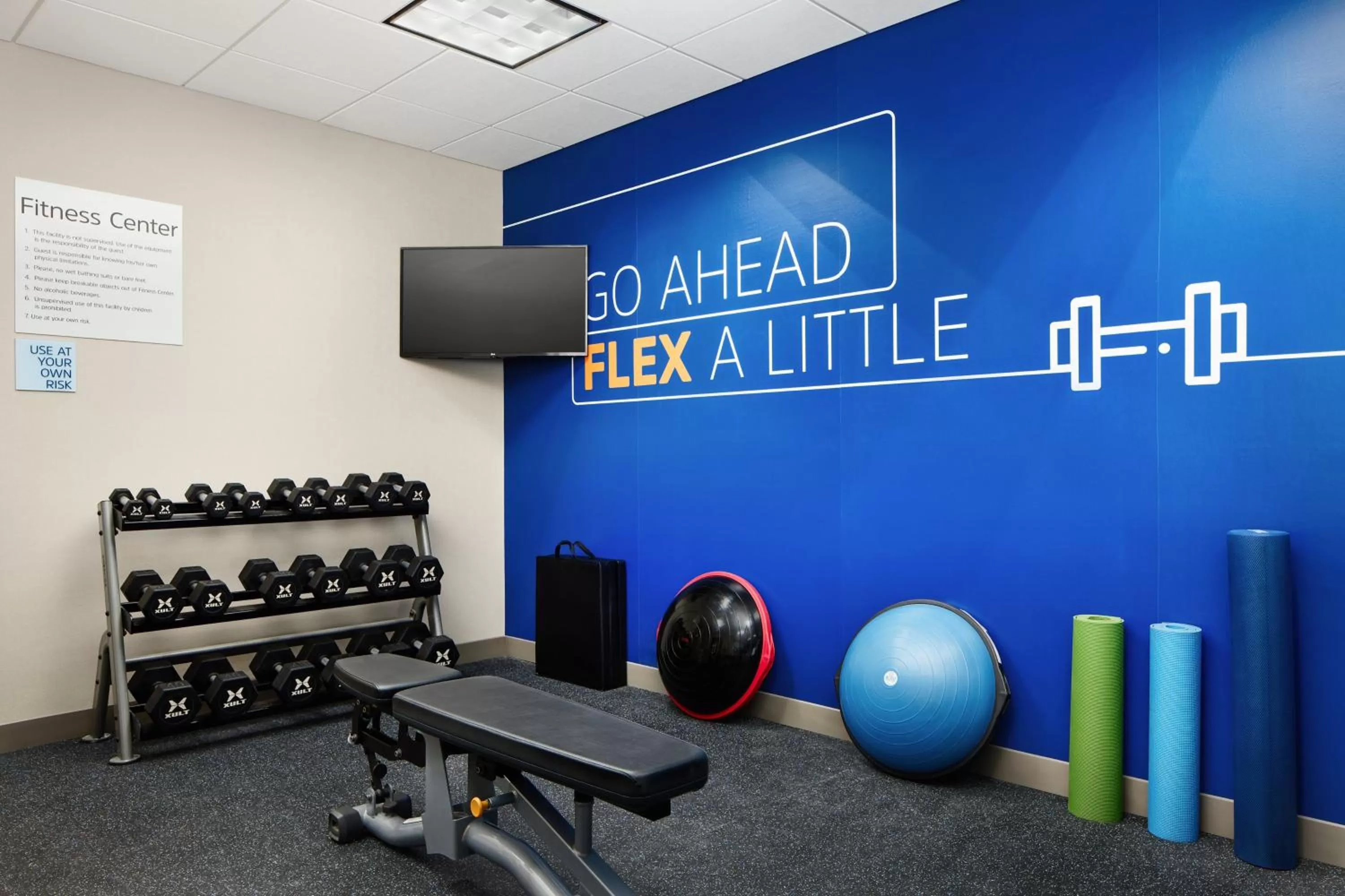 Fitness centre/facilities in Holiday Inn Express & Suites Bridgeport by IHG