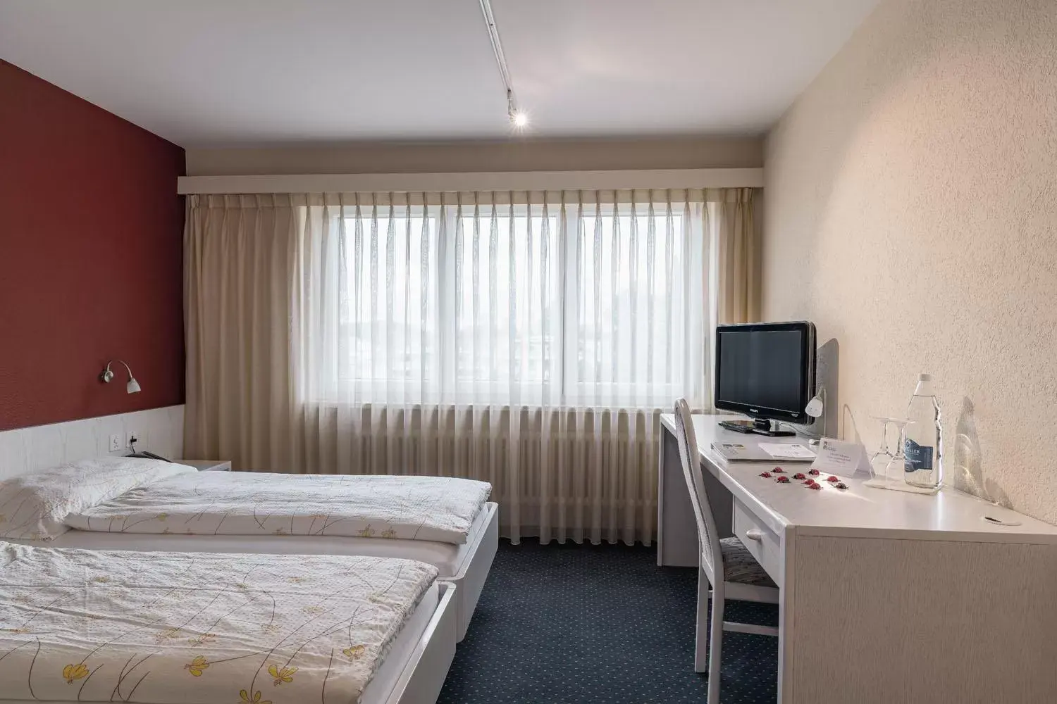 Bed, Room Photo in Hotel Drei Könige