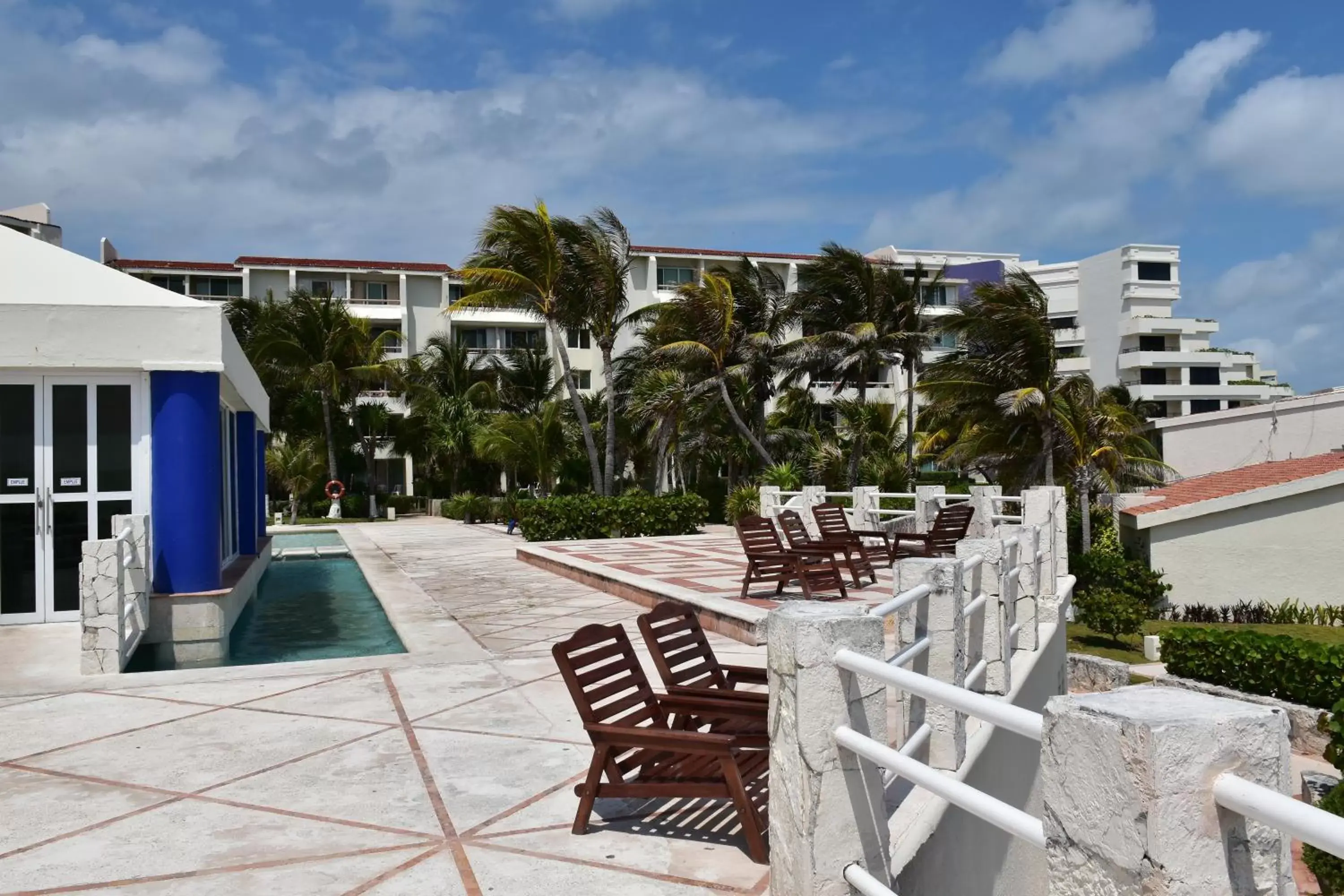 Swimming pool in Solymar Condo Beach Resort by Casago