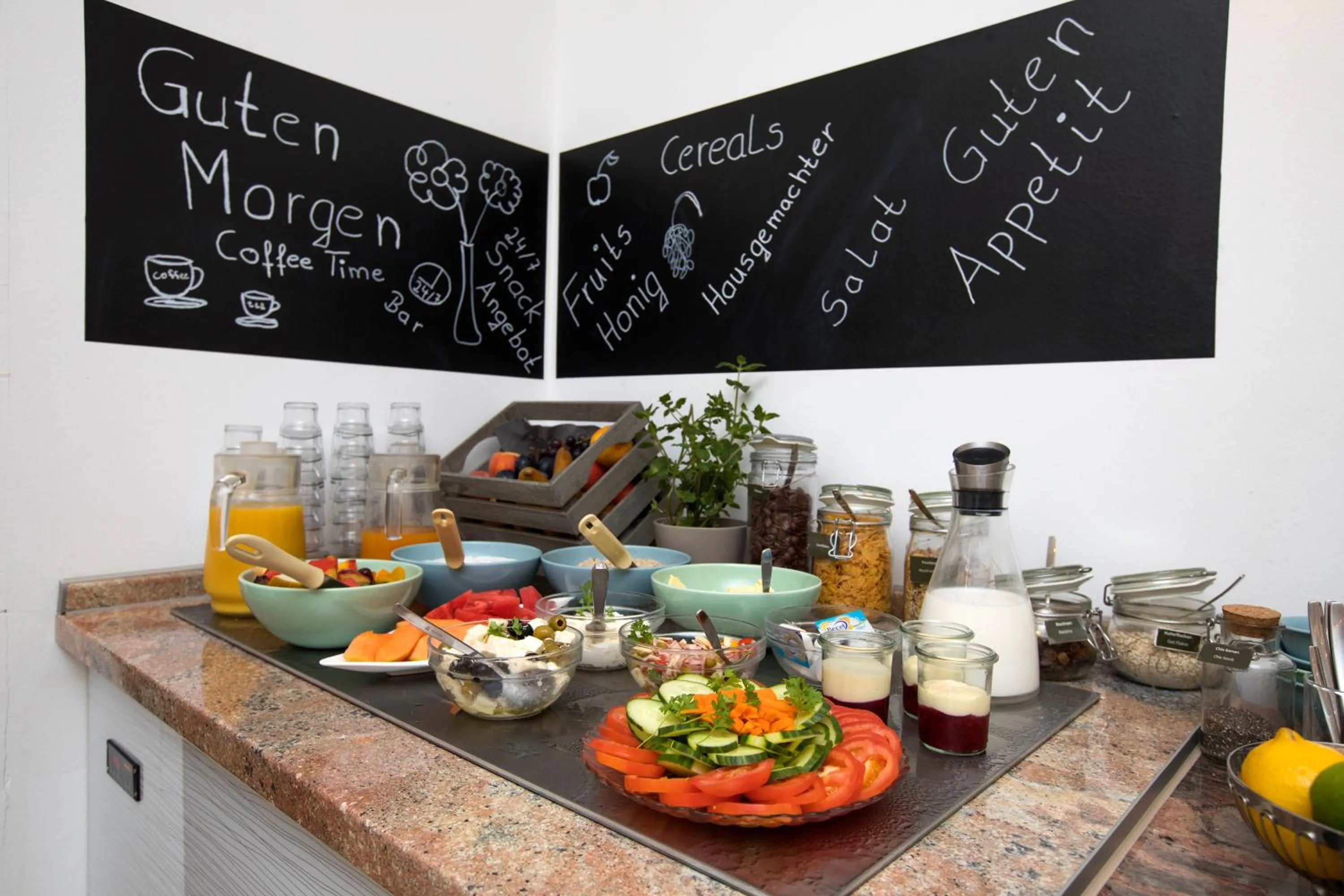 Breakfast in ibis Berlin City Süd