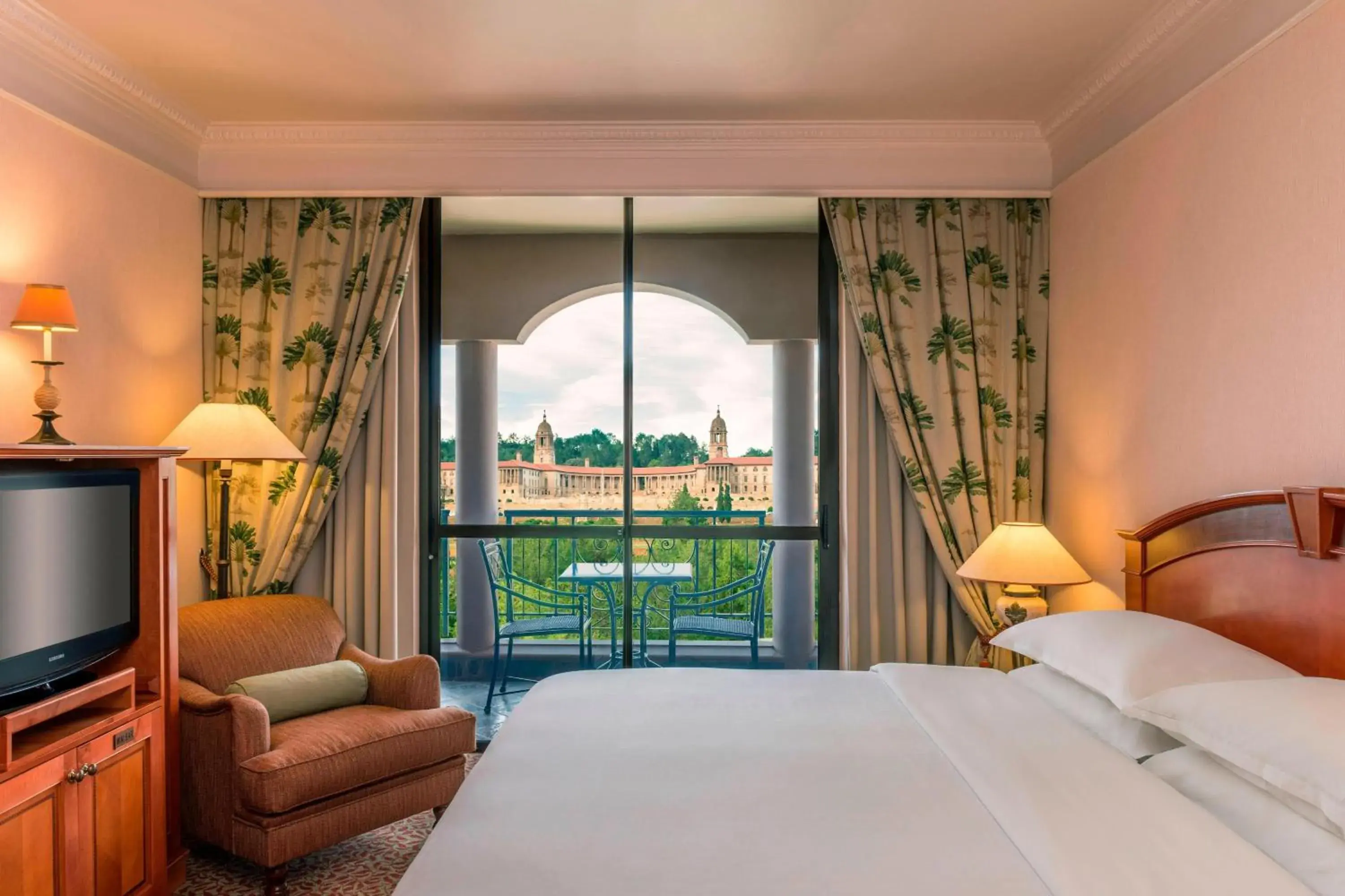 Bedroom in Sheraton Pretoria Hotel