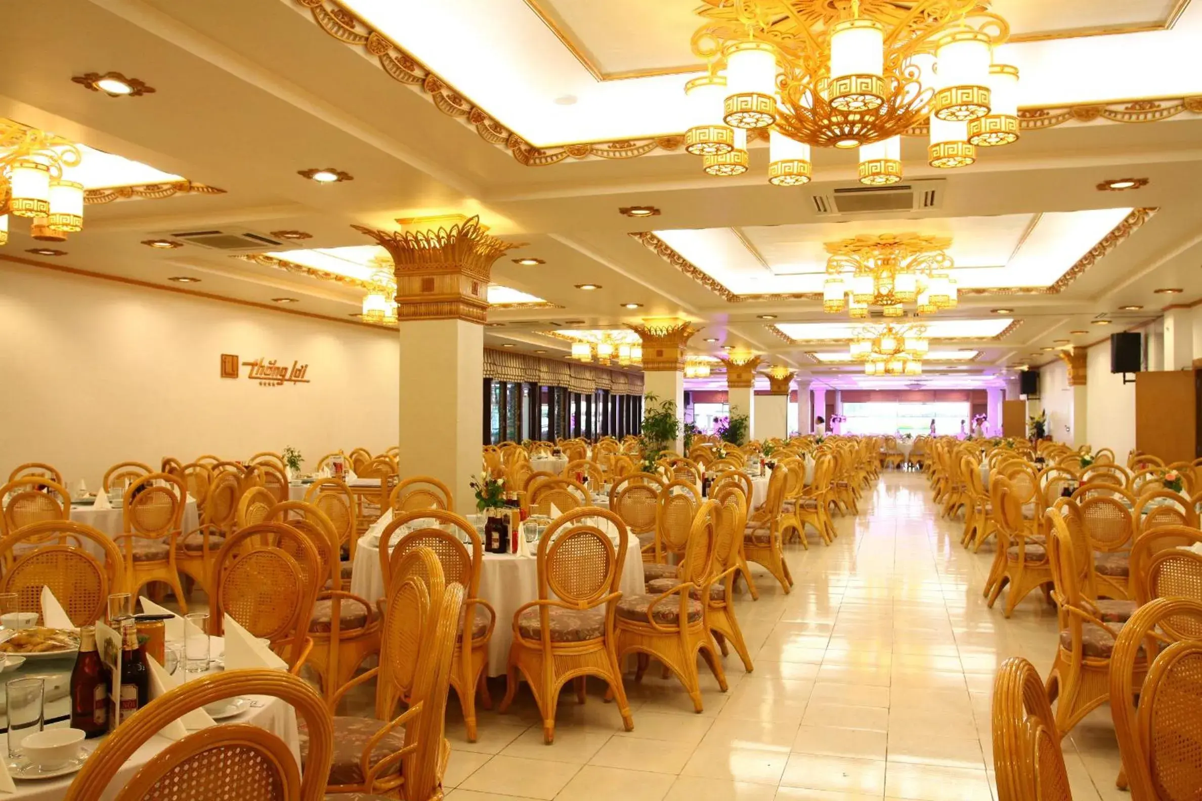 Banquet/Function facilities, Restaurant/Places to Eat in Thang Loi Hotel