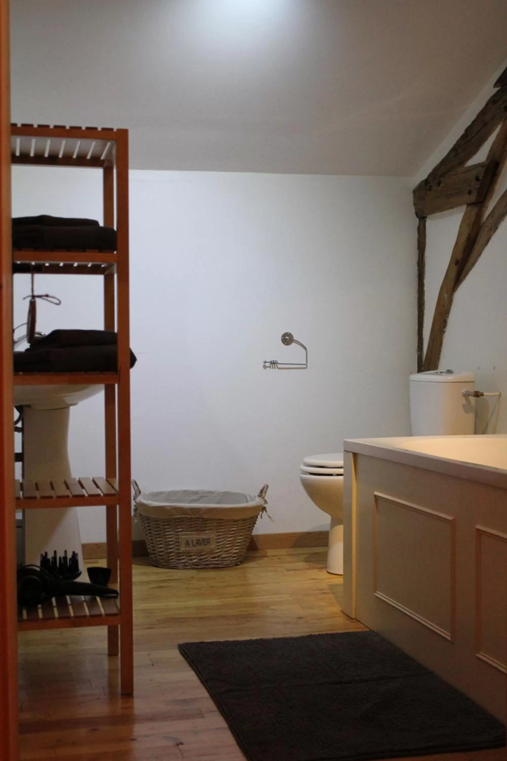 Bathroom in Château Puygrenier