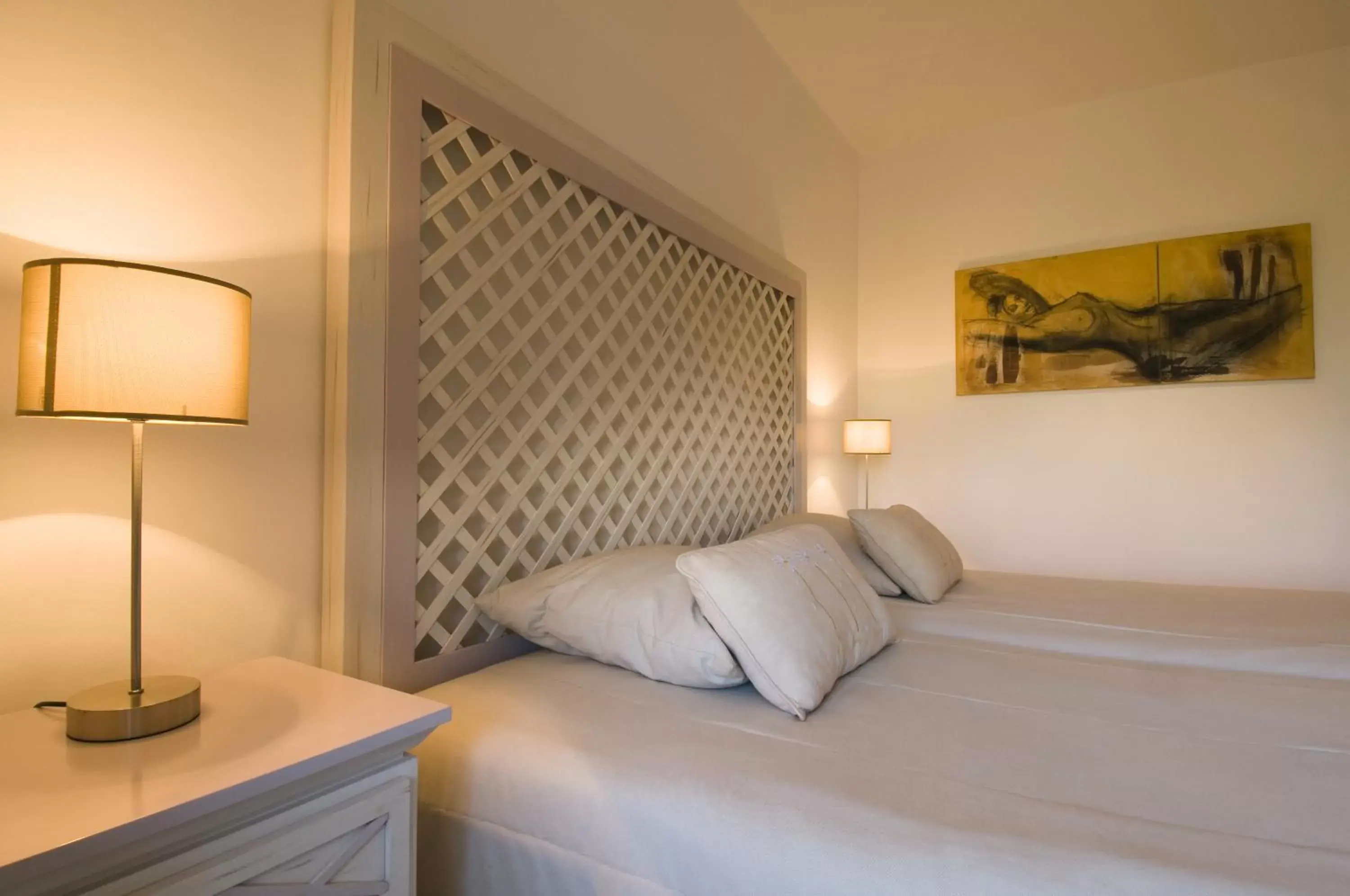 Decorative detail, Bed in Balaia Golf Village