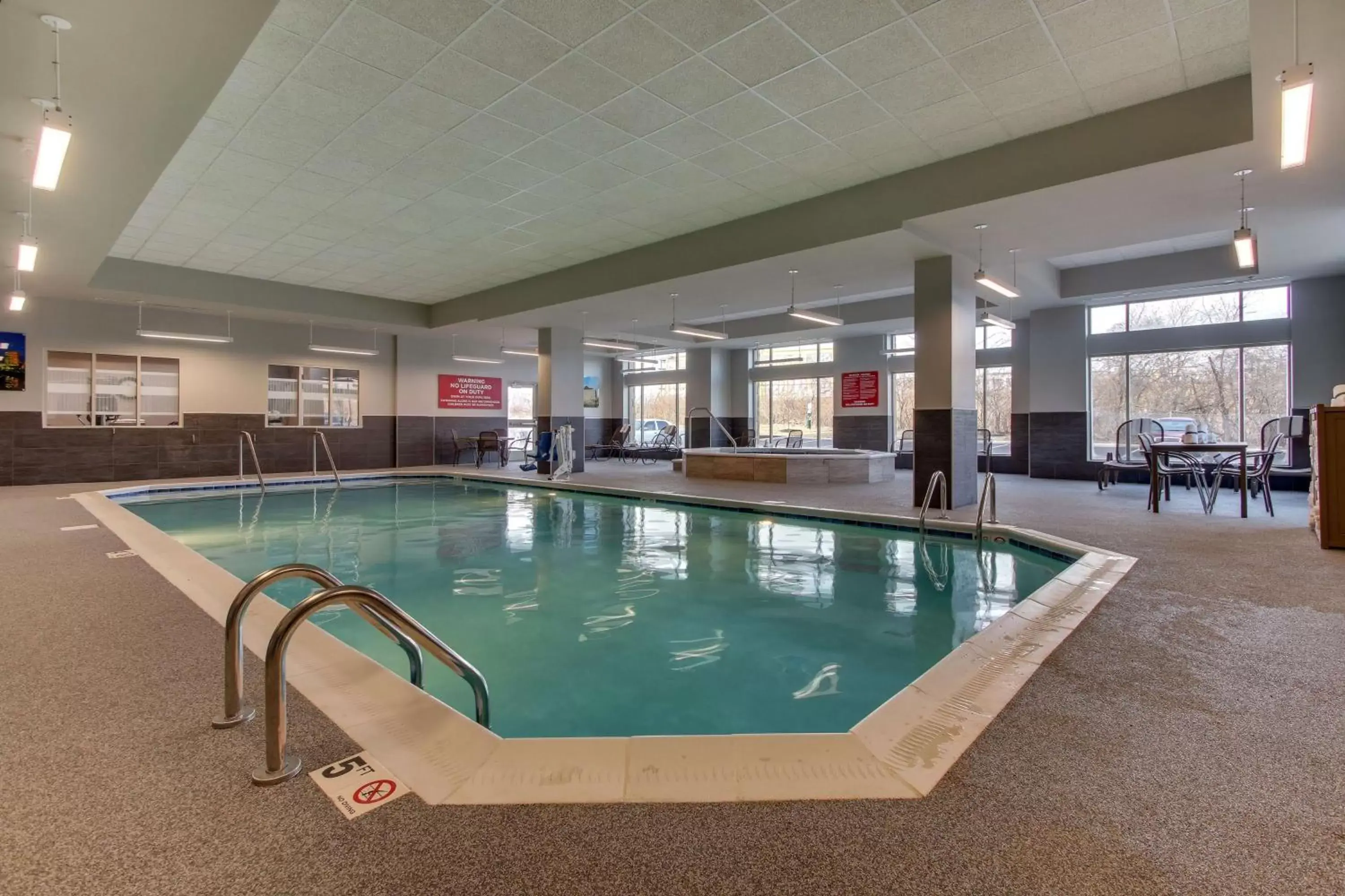 Activities, Swimming Pool in Drury Inn & Suites Columbus Polaris