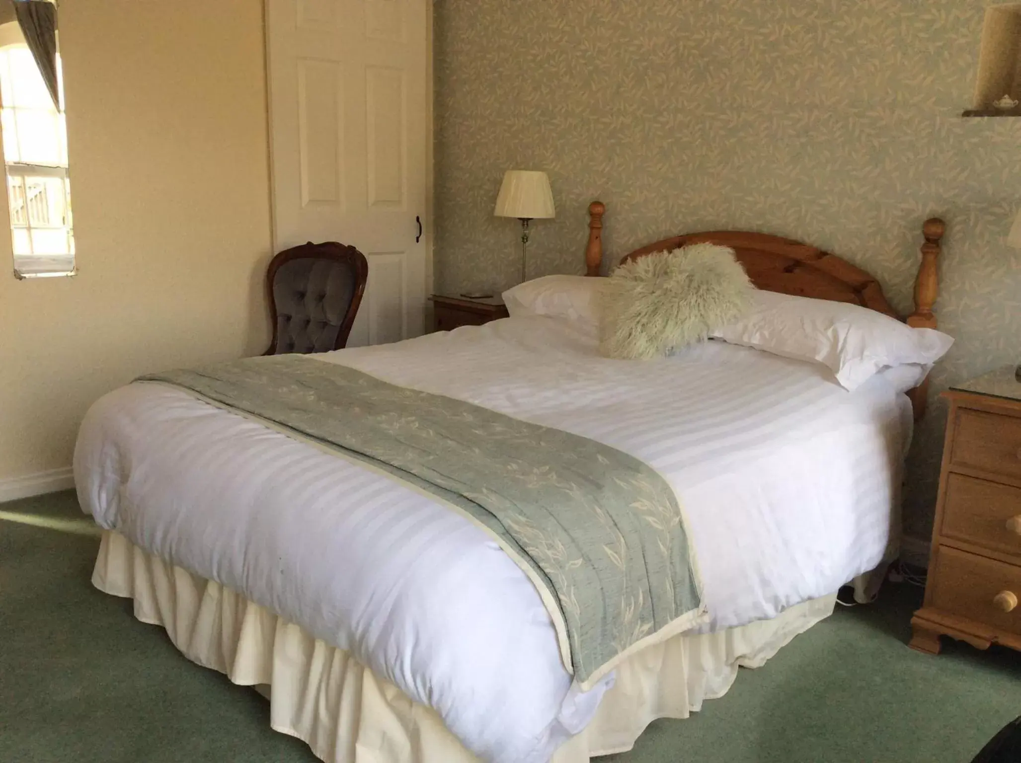 Bedroom, Bed in Whashton Springs Farmhouse B&B