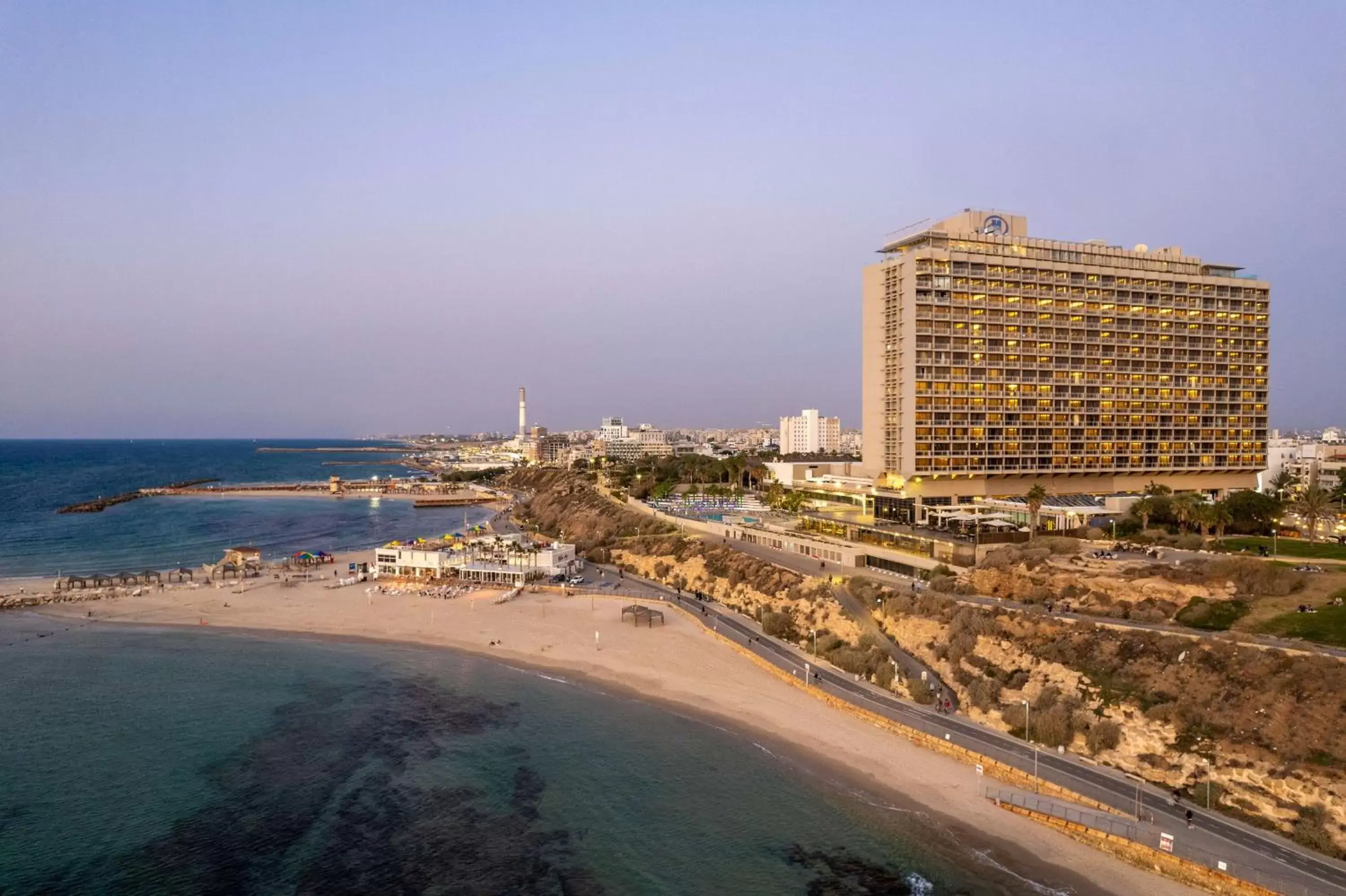 Property building, Bird's-eye View in Hilton Tel Aviv Hotel