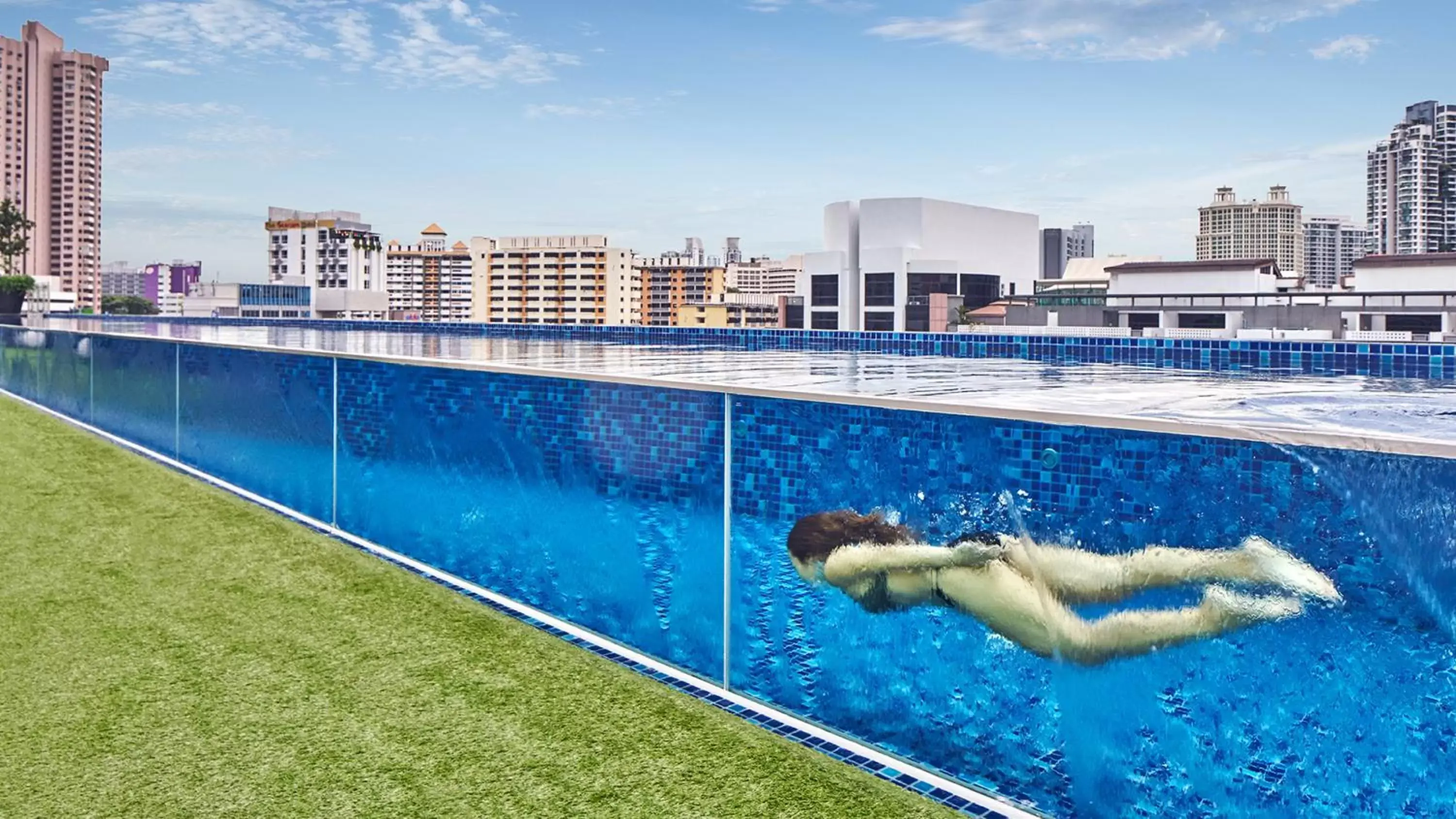 Swimming Pool in Holiday Inn Express Singapore Clarke Quay, an IHG Hotel
