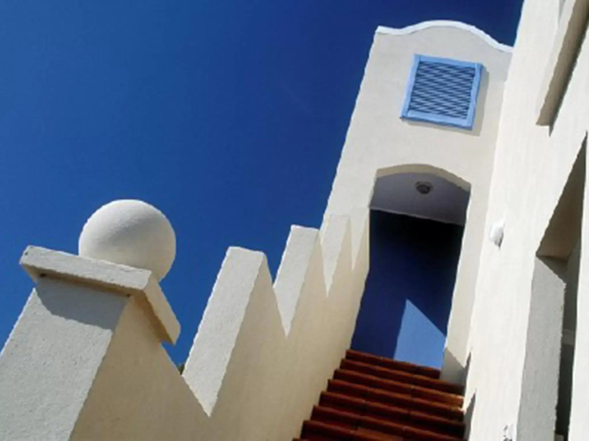 Facade/entrance in The Point Coolum