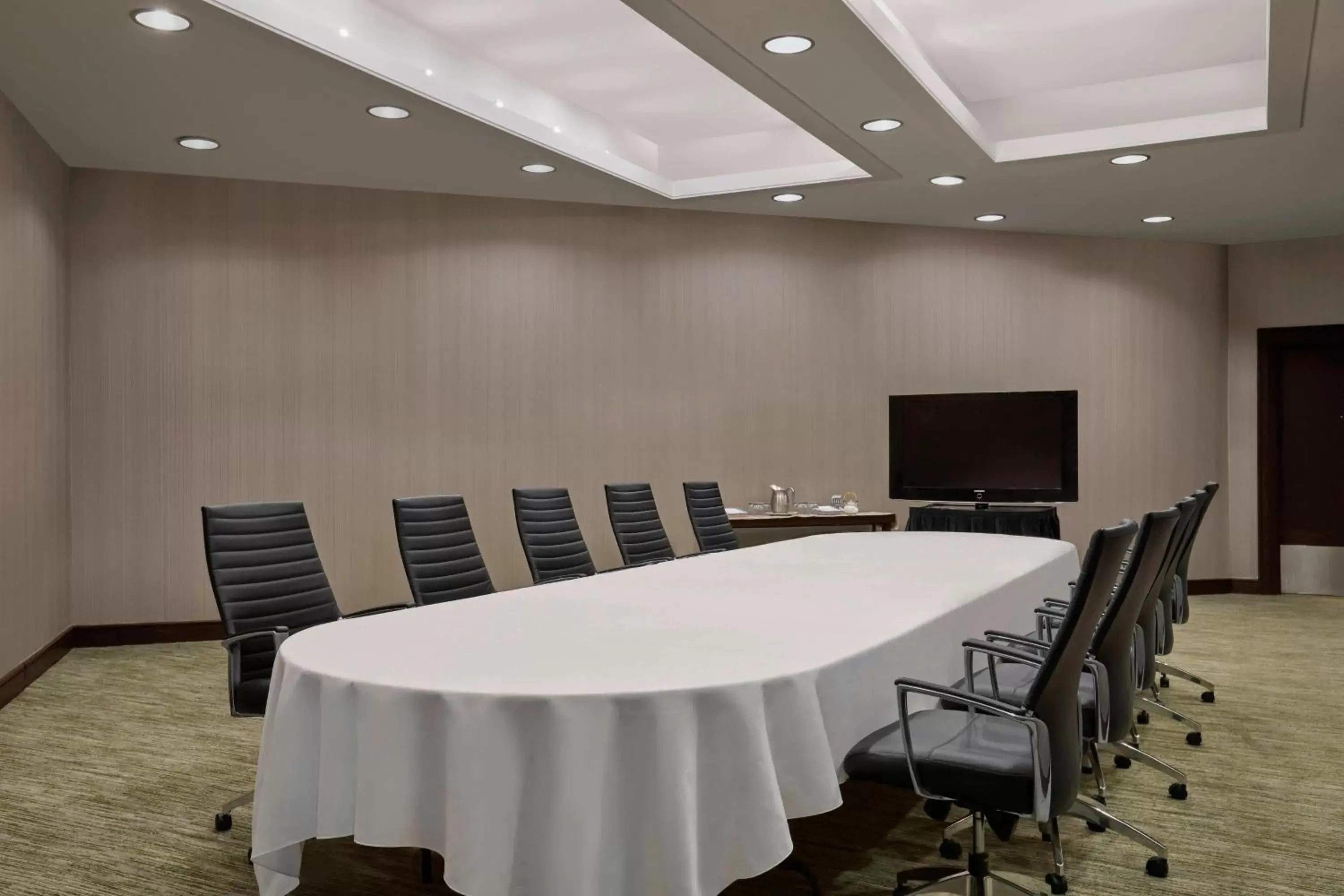 Meeting/conference room in The Westin Trillium House, Blue Mountain