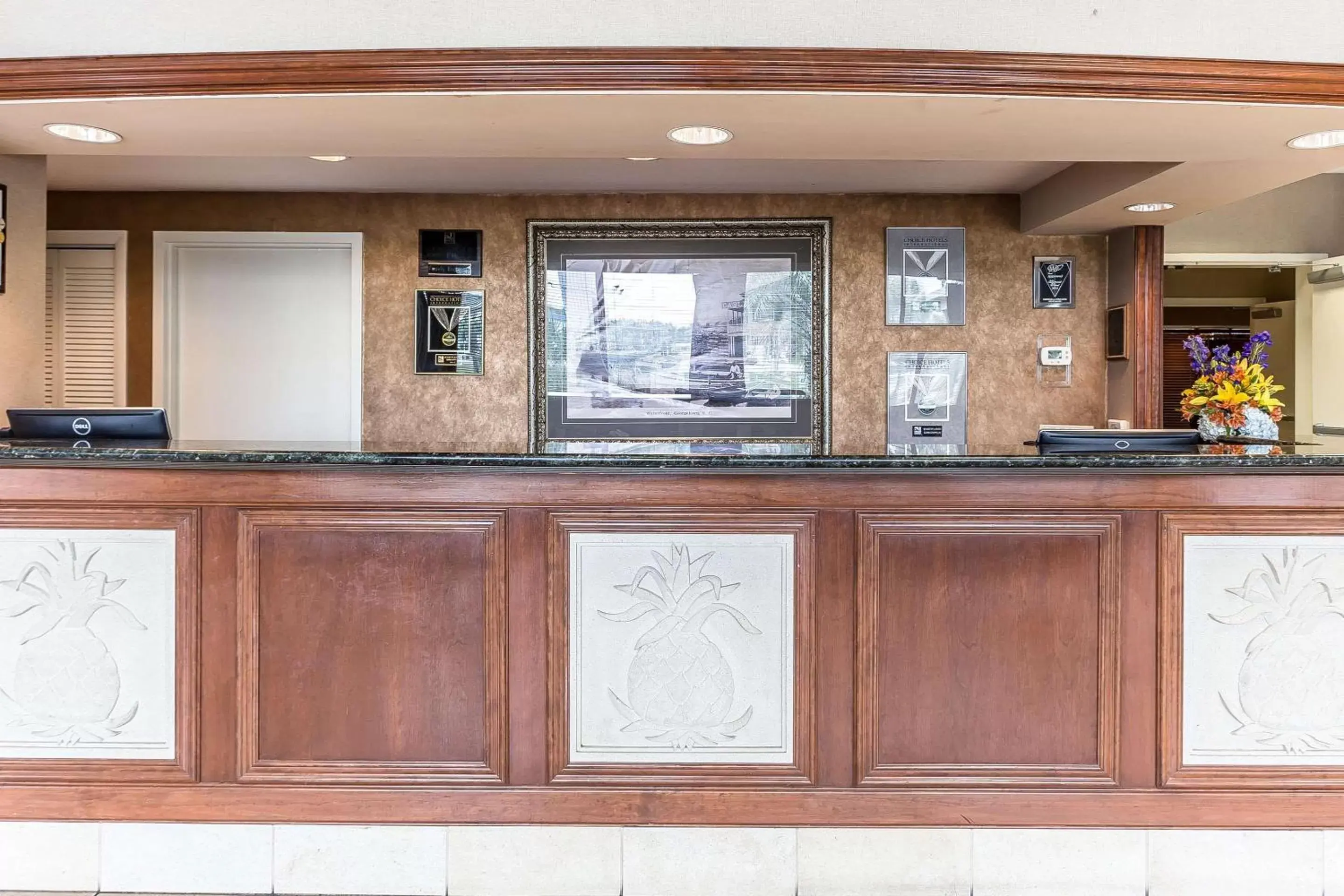 Lobby or reception in Quality Inn & Suites Georgetown Lobby or reception in Quality Inn & Suites Georgetown