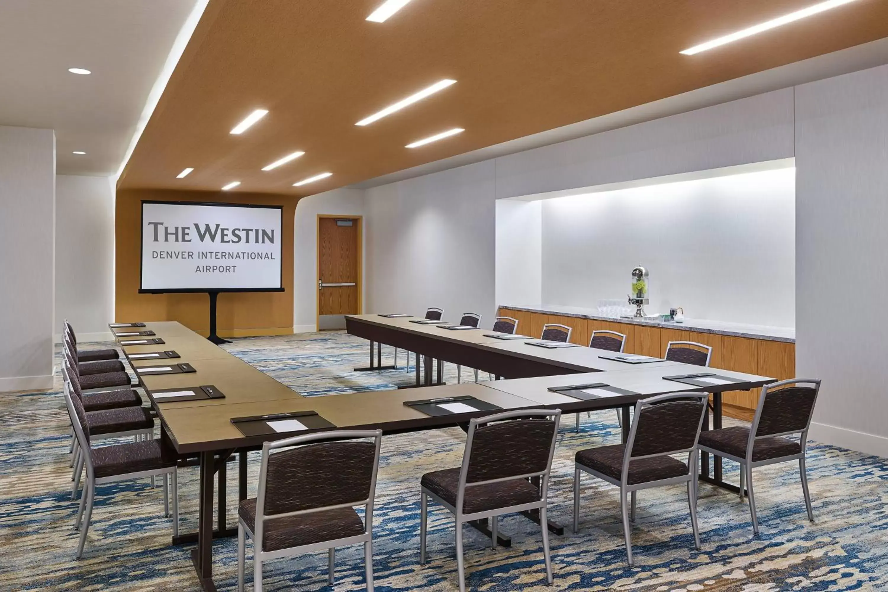 Meeting/conference room in The Westin Denver International Airport