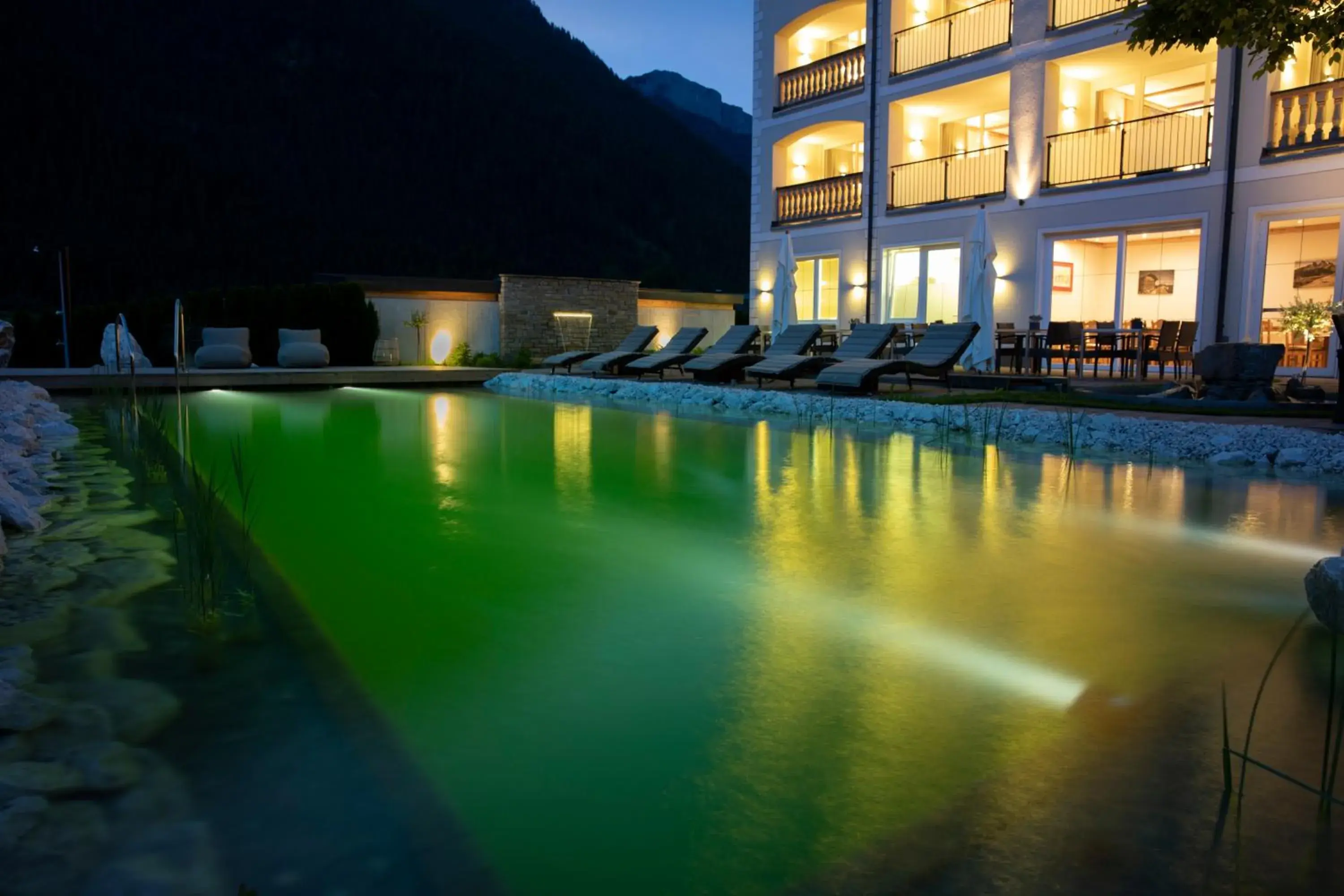 Swimming Pool in Hotel Heigenhauser Superior