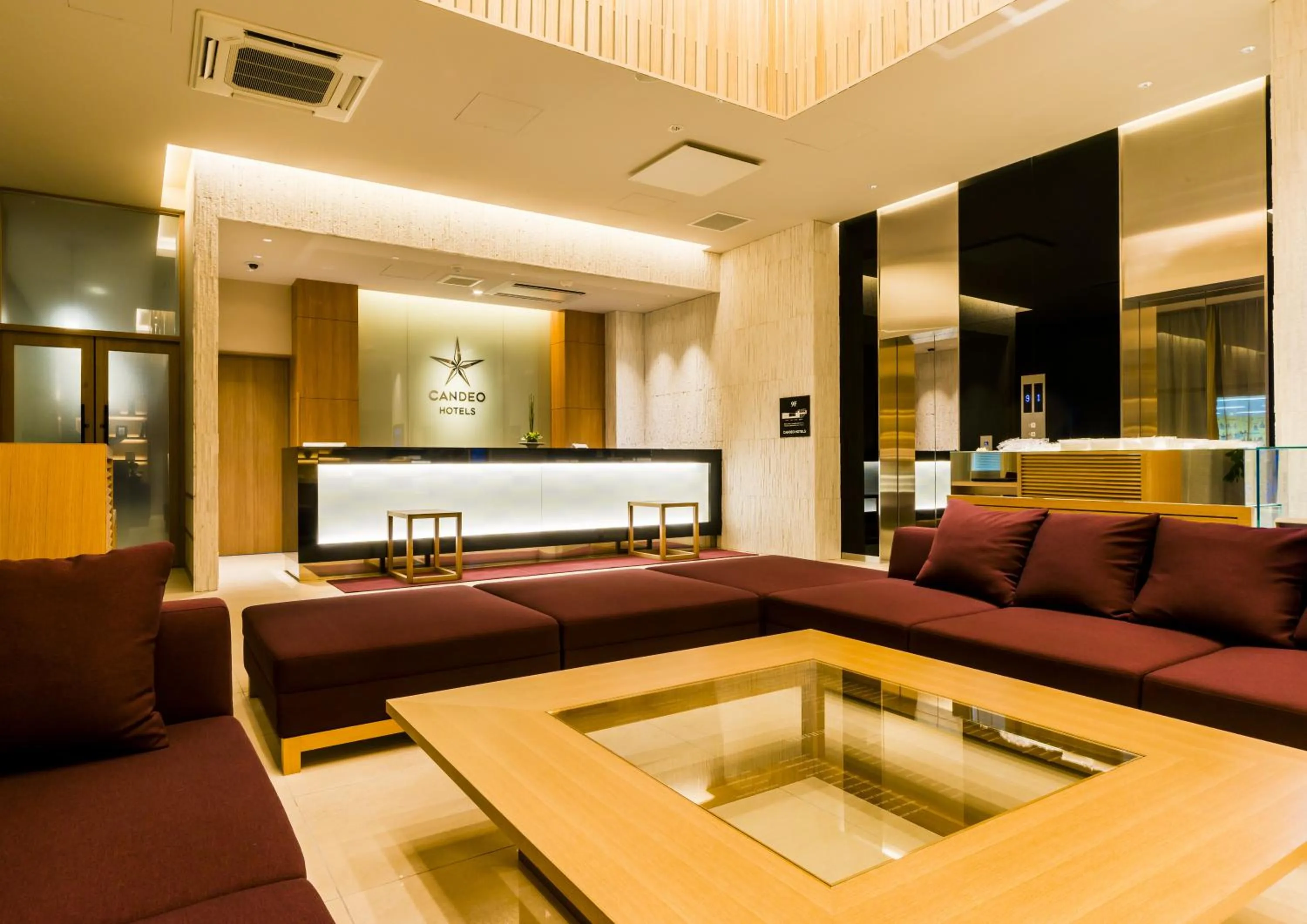 Lobby or reception in Candeo Hotels Fukuoka Tenjin