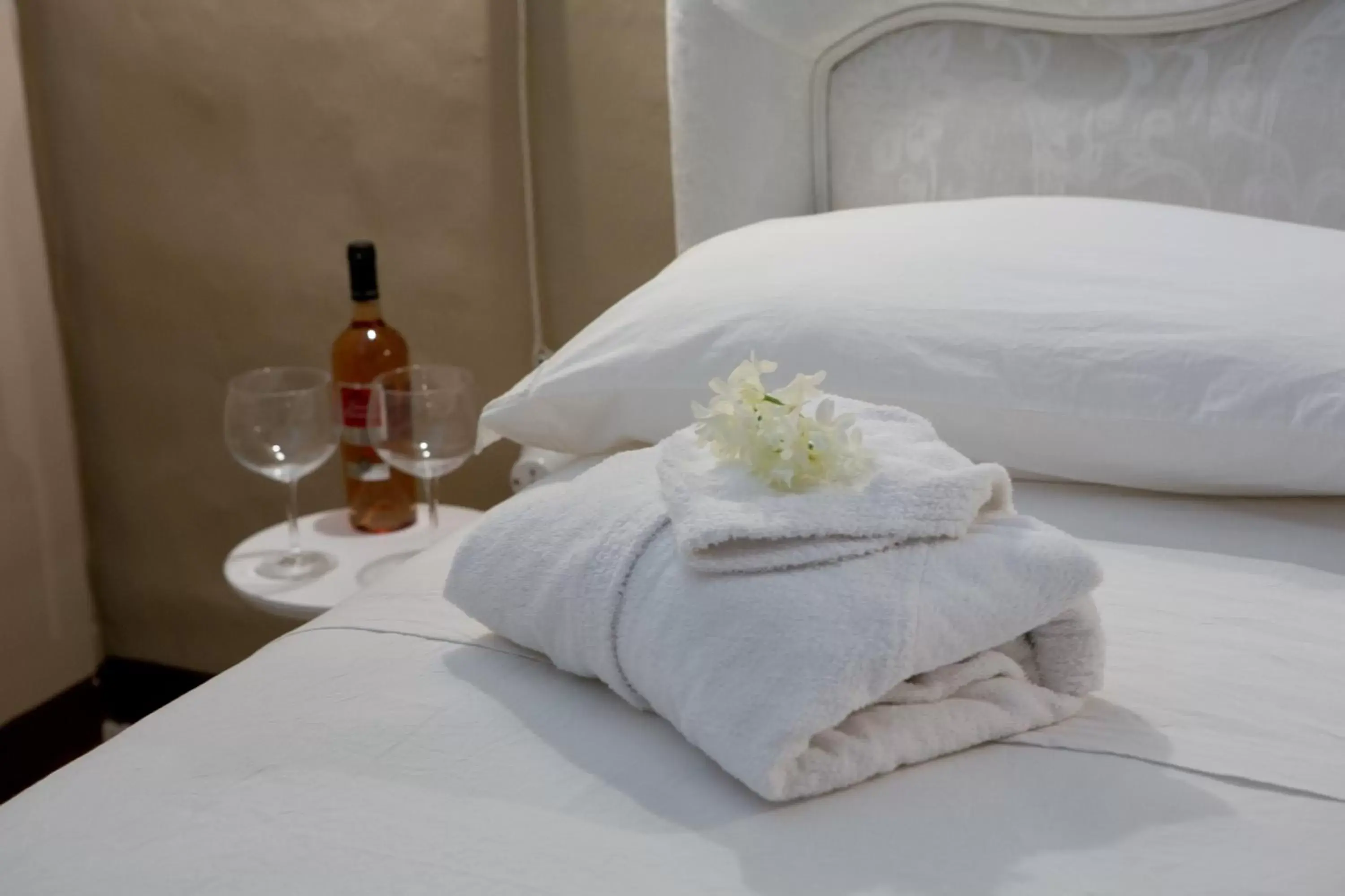 Bed in Dama Bianca Boutique Hotel Ostuni