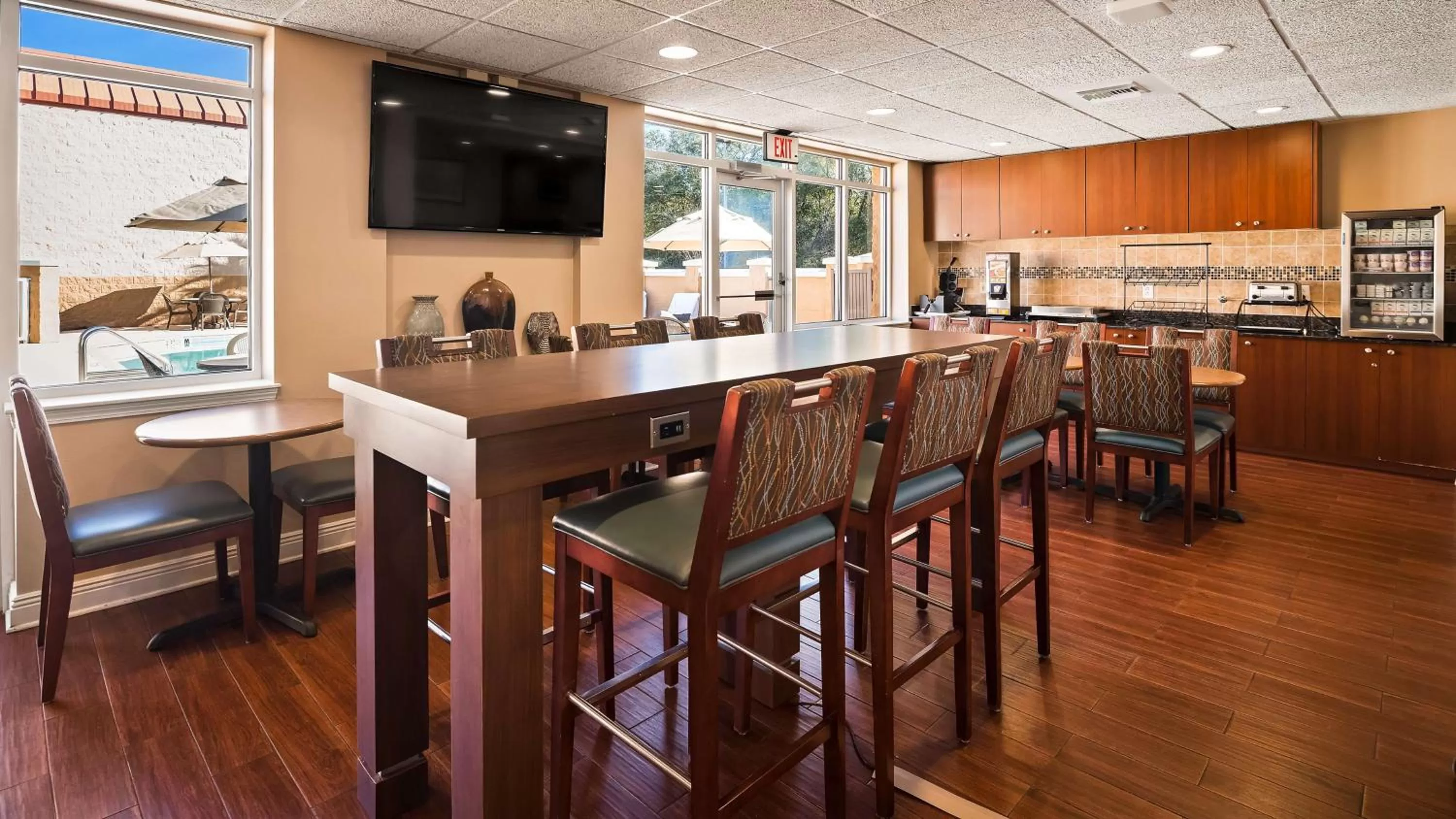 Restaurant/places to eat in Best Western Milton Inn